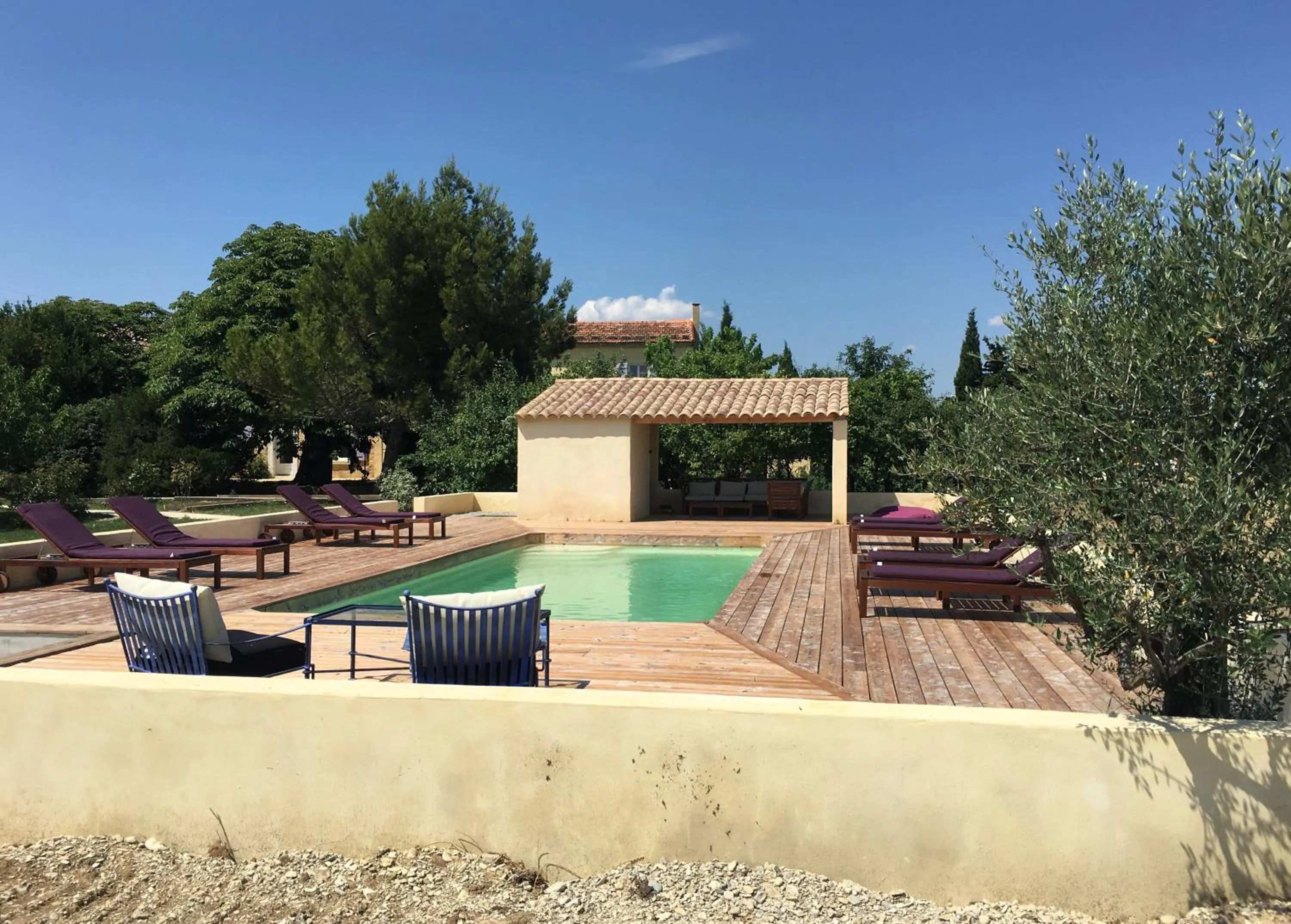 Patio in La Datcha Delicatessen