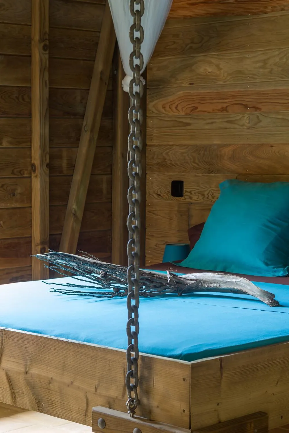 Bed in Iguana Ecolodge