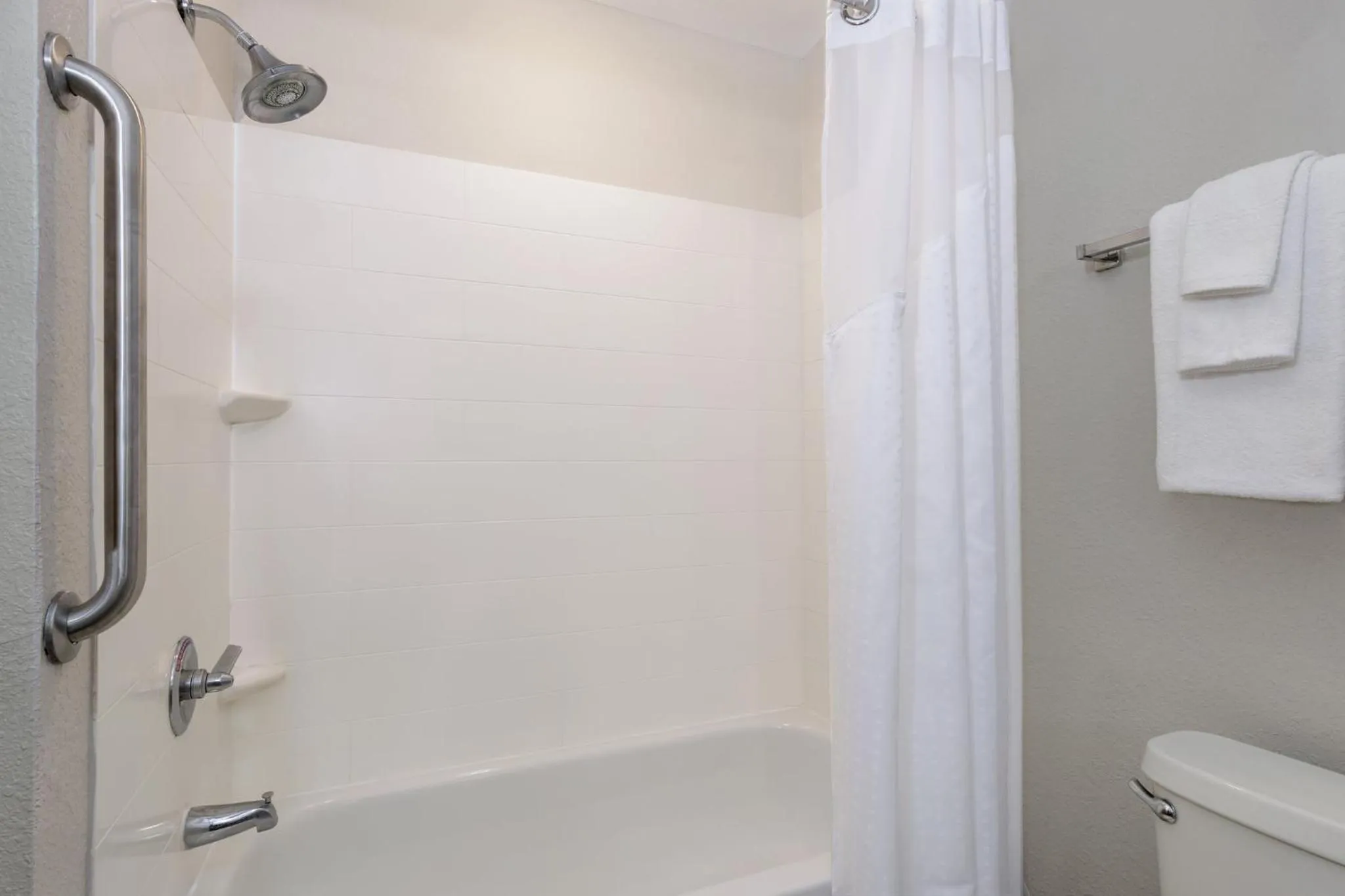 Bathroom in Holiday Inn Express & Suites Jacksonville South - I-295 by IHG
