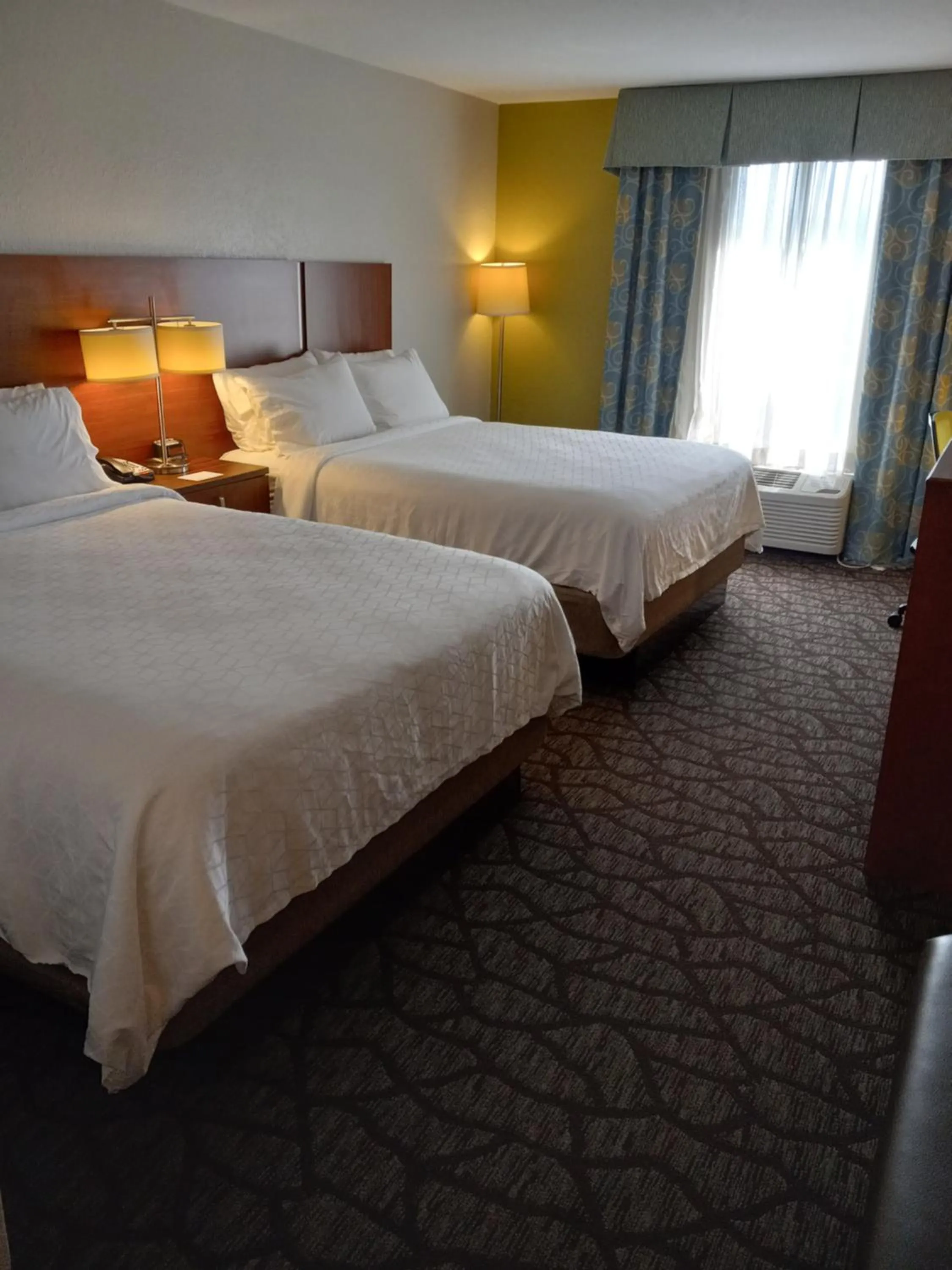 Photo of the whole room, Bed in Holiday Inn Express & Suites Jacksonville South - I-295 by IHG