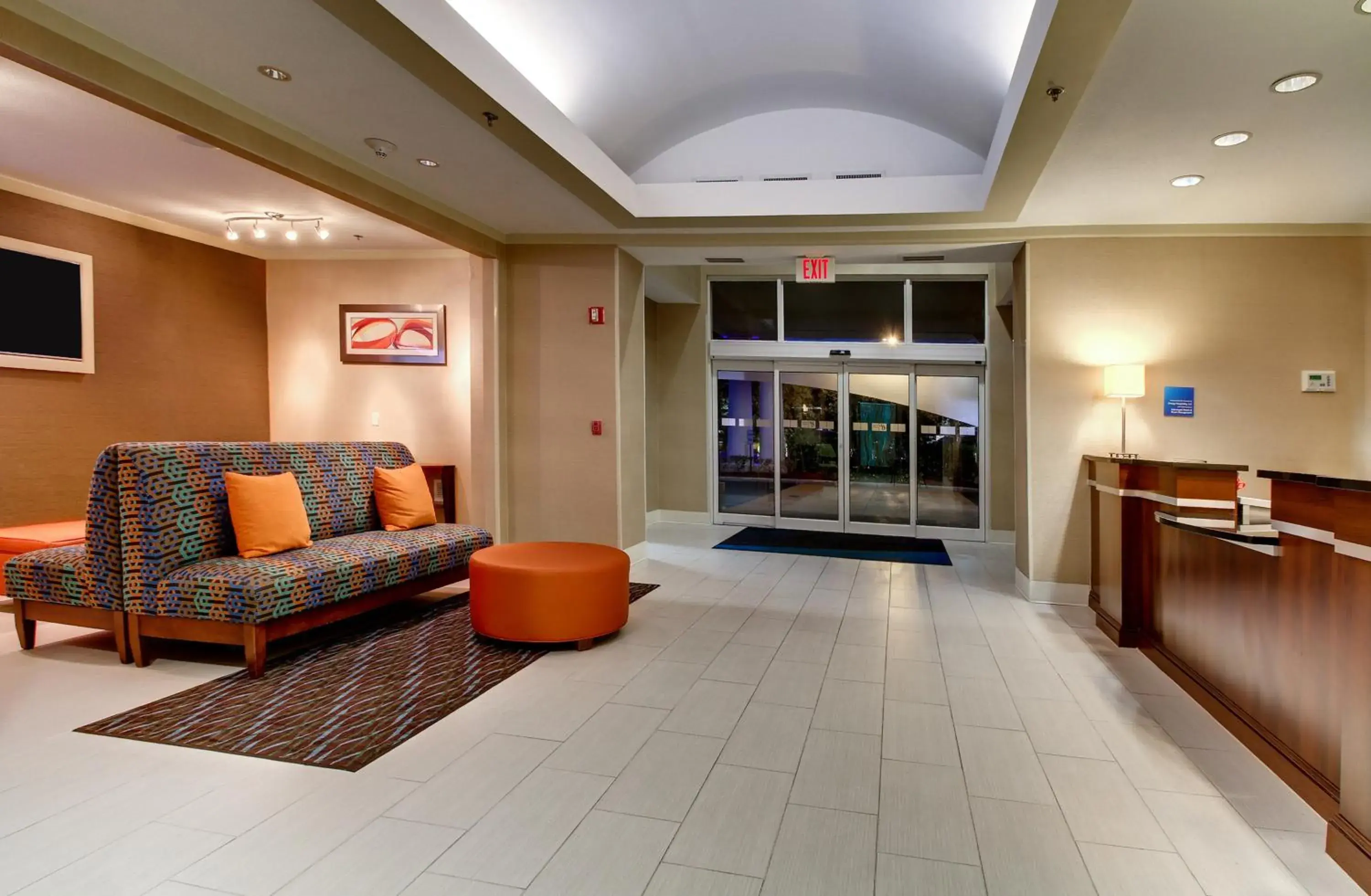 Property building in Holiday Inn Express & Suites Jacksonville South - I-295 by IHG Property building in Holiday Inn Express & Suites Jacksonville South - I-295 by IHG
