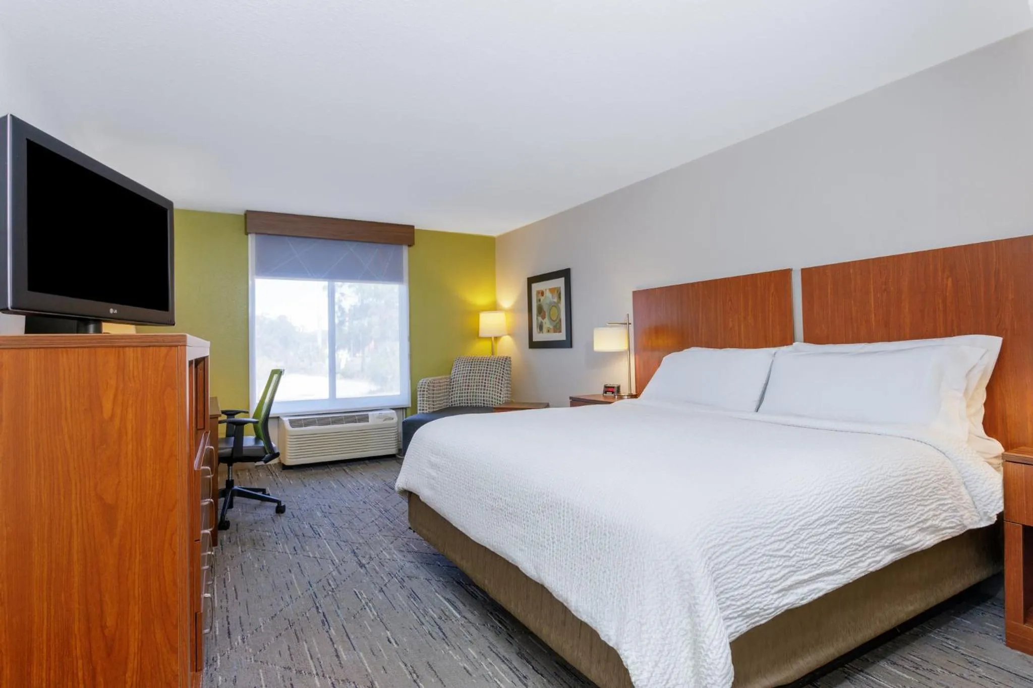 Photo of the whole room, Bed in Holiday Inn Express & Suites Jacksonville South - I-295 by IHG