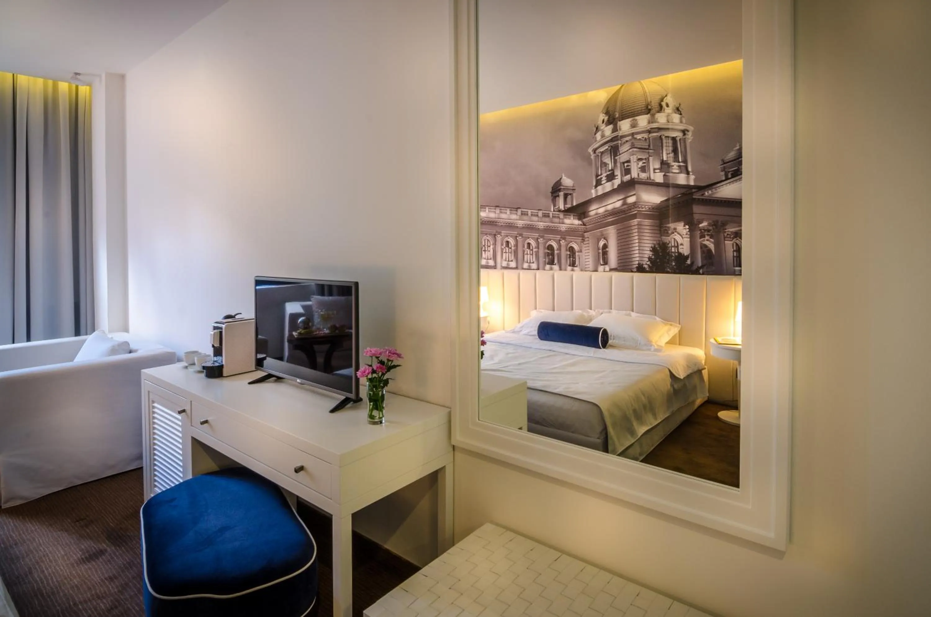 TV and multimedia, Bed in Hotel Passport