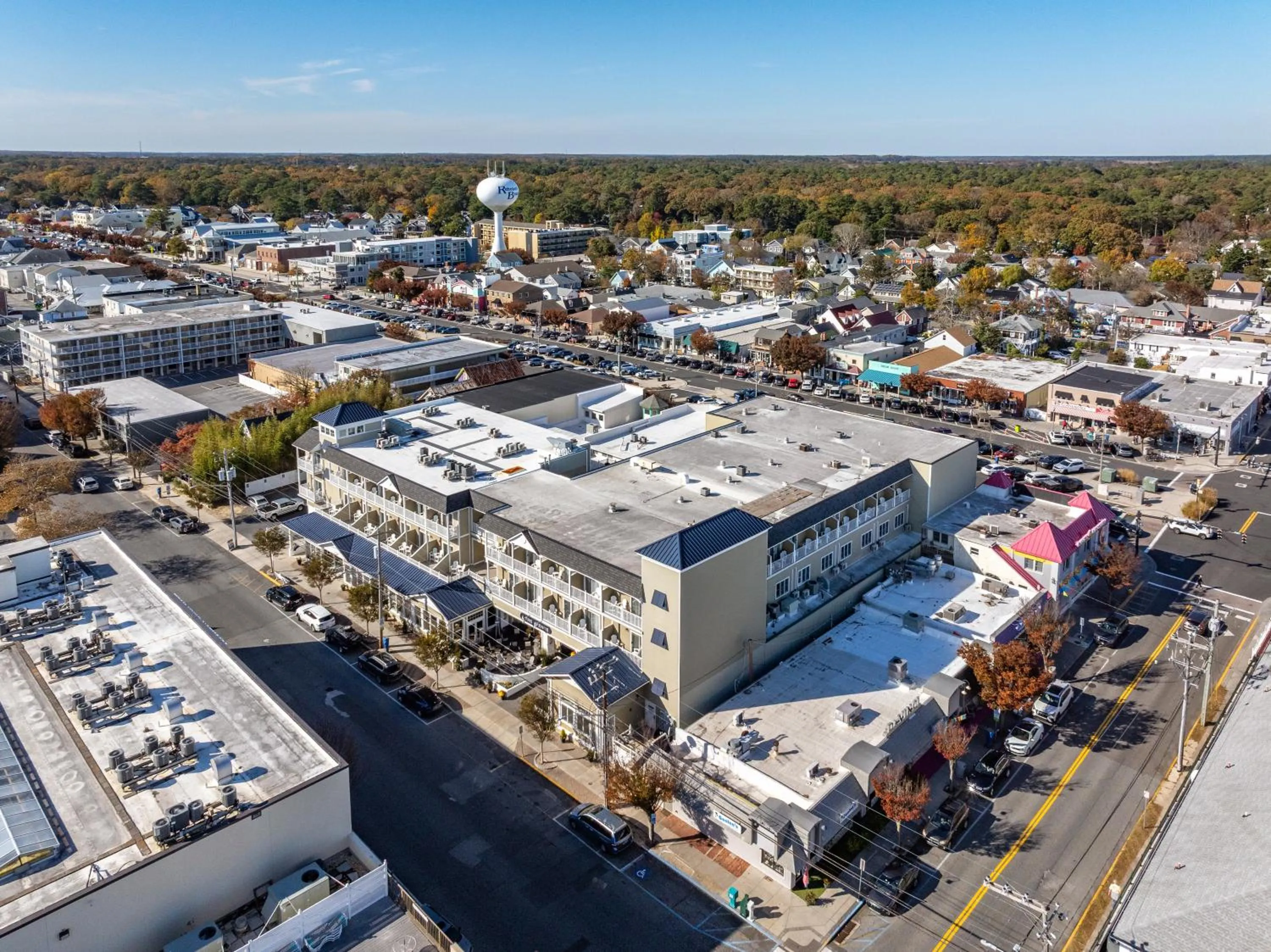 Property building in Avenue Inn & Spa