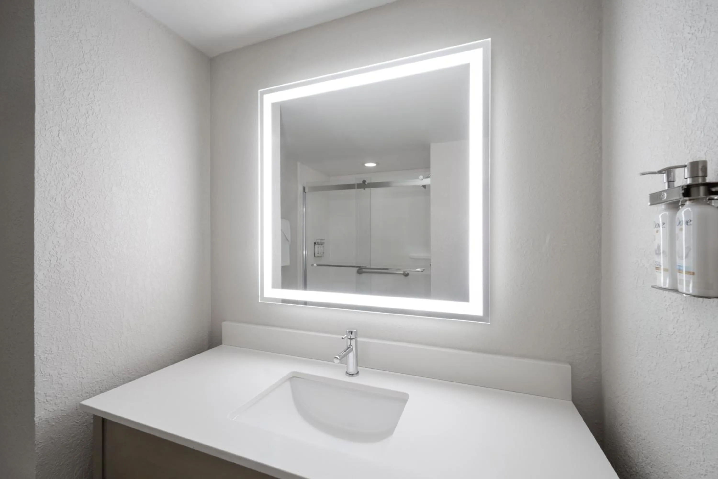 Bathroom in Holiday Inn Express Pembroke by IHG