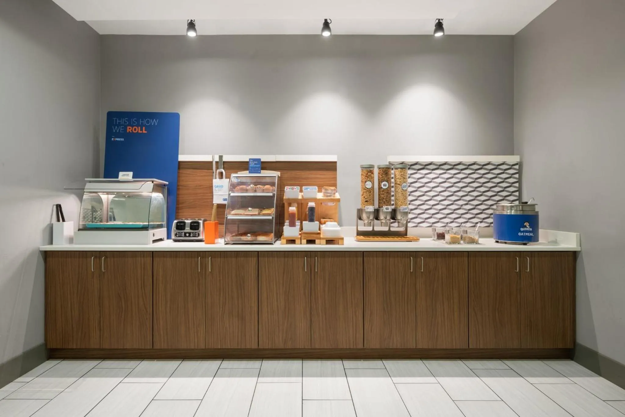 Breakfast in Holiday Inn Express Pembroke by IHG