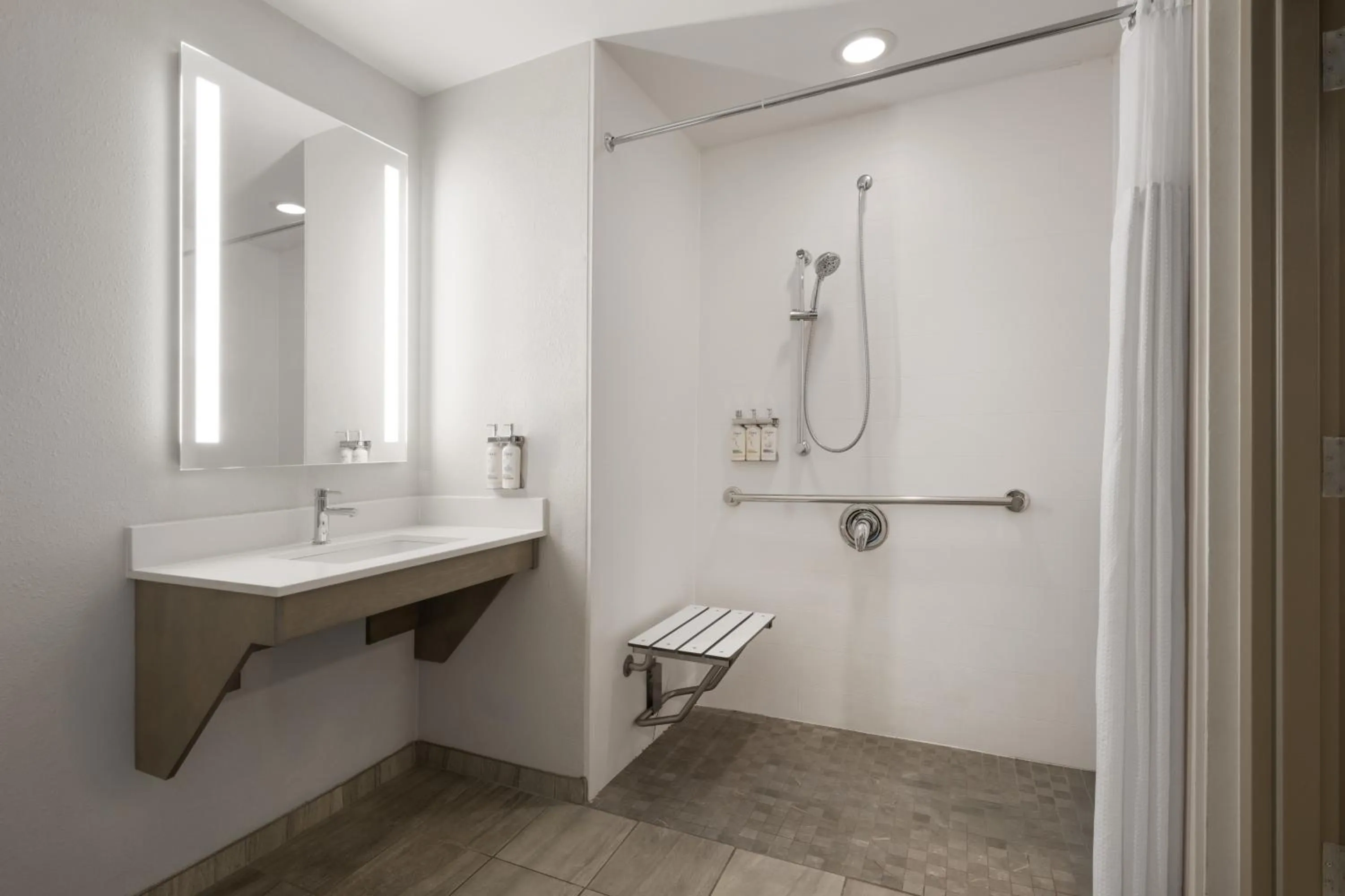 Bathroom in Holiday Inn Express Pembroke by IHG