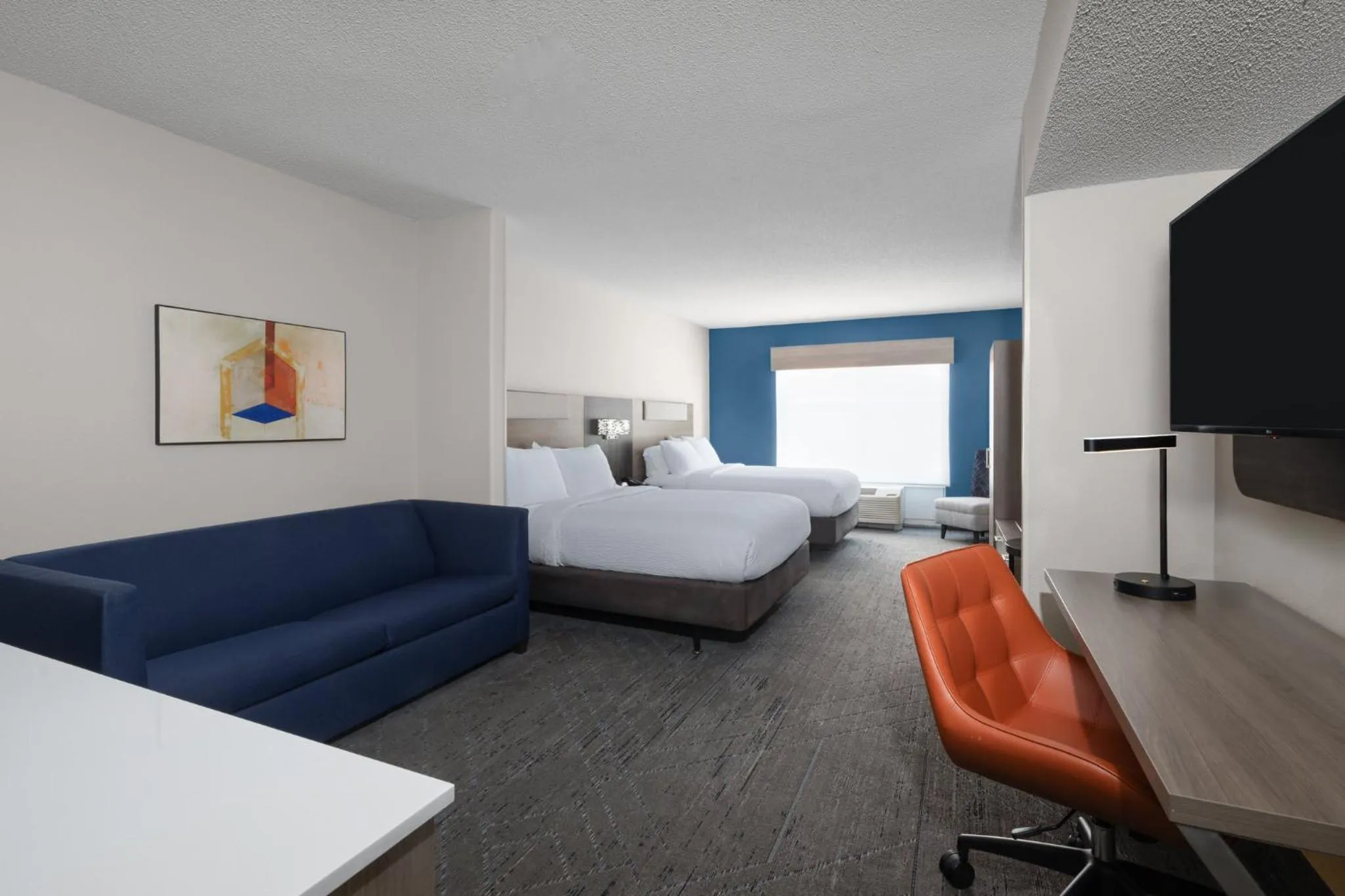 Photo of the whole room, Bed in Holiday Inn Express Pembroke by IHG