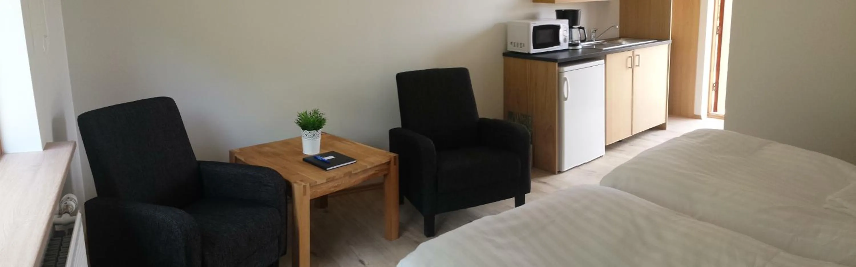 Photo of the whole room in Guesthouse Hvítafell