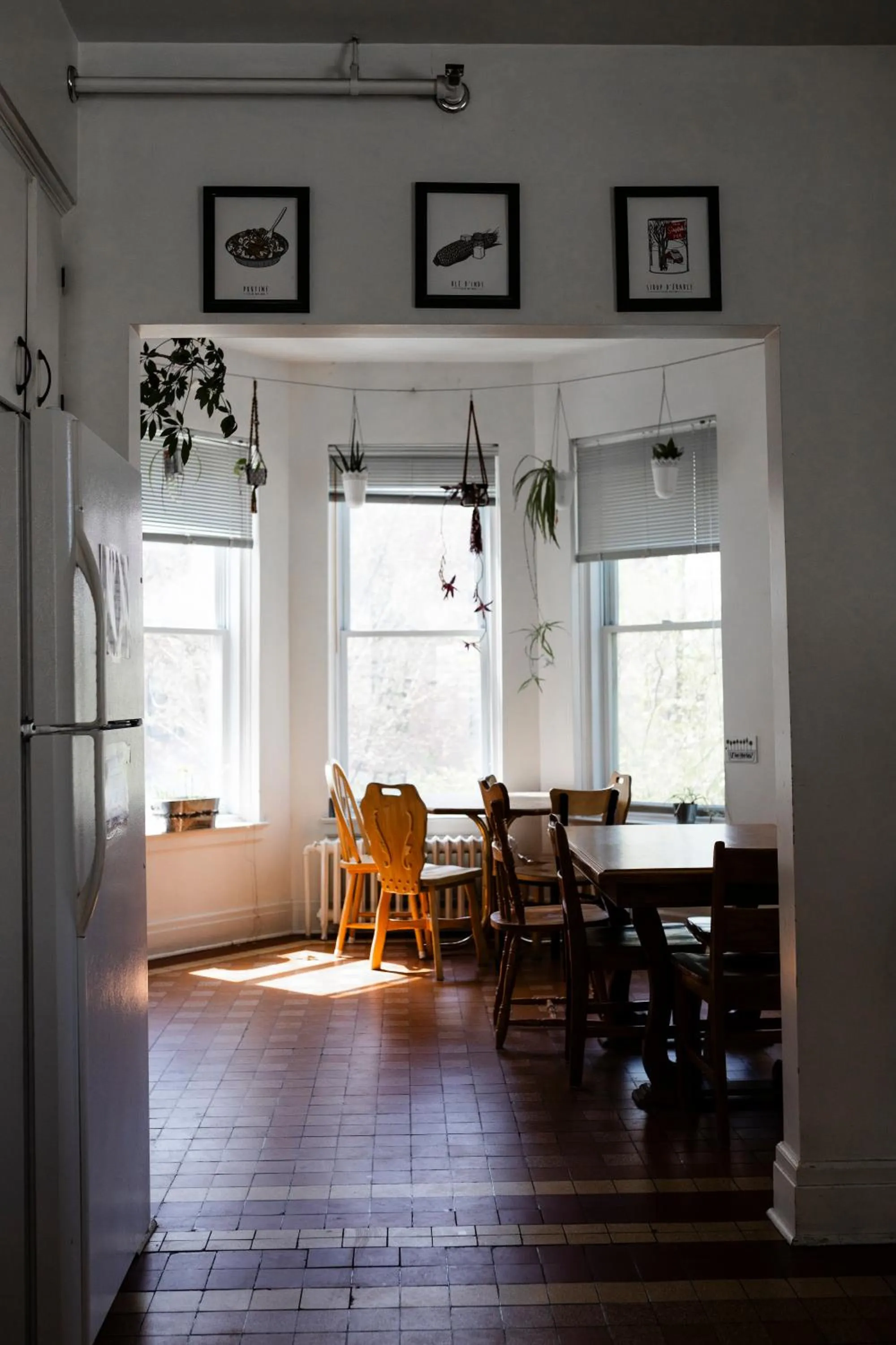 Kitchen or kitchenette in Auberge de Jeunesse Magog-Orford Hostel