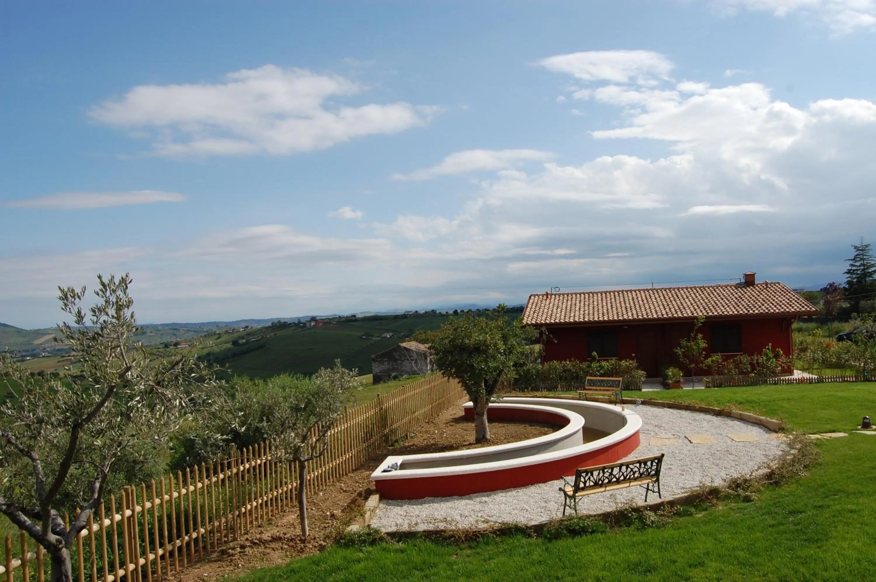 Garden in Country House Ciliegia Rossa