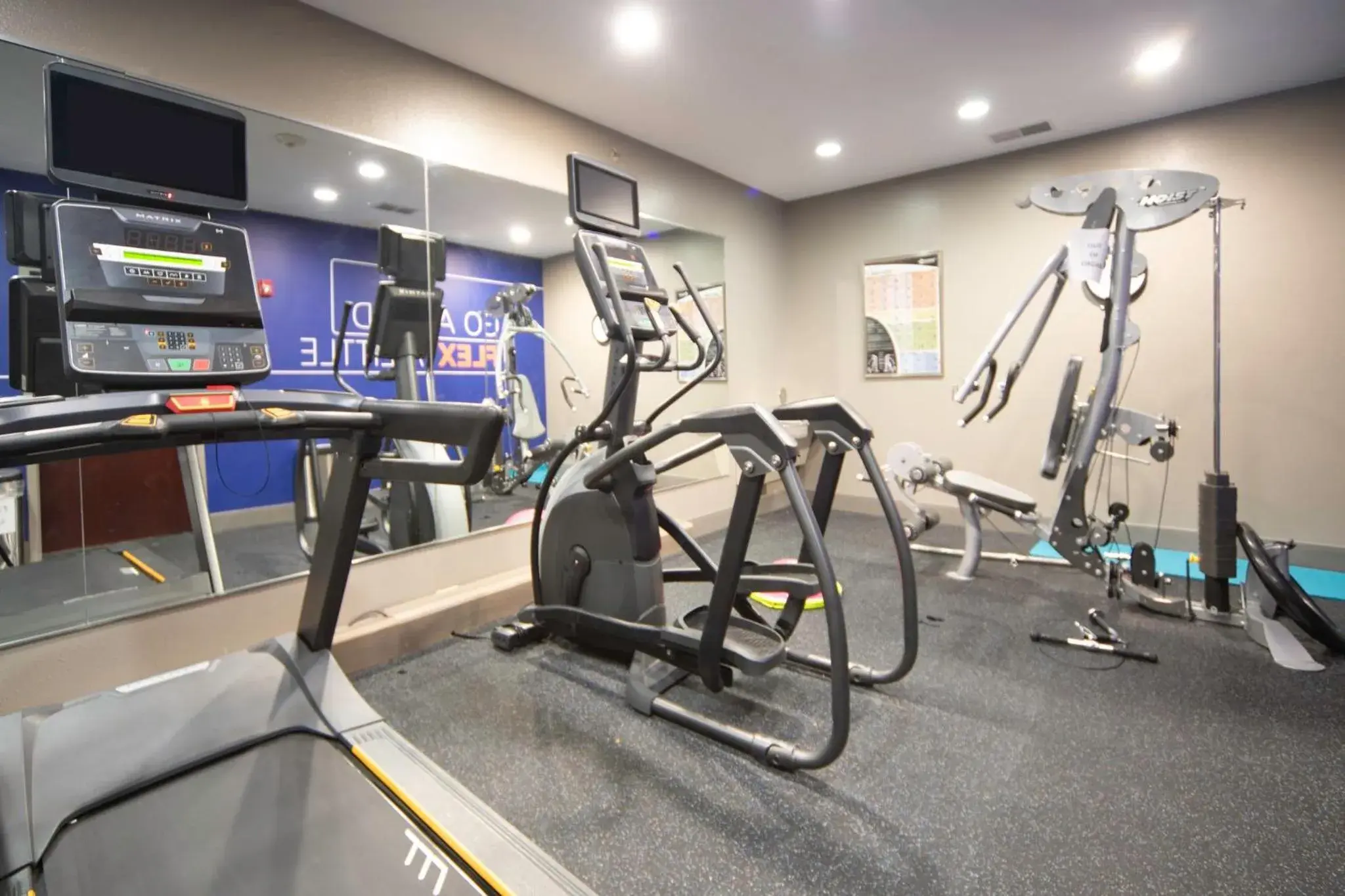 Fitness centre/facilities in Holiday Inn Express Hotel & Suites St. Charles by IHG Fitness centre/facilities in Holiday Inn Express Hotel & Suites St. Charles by IHG