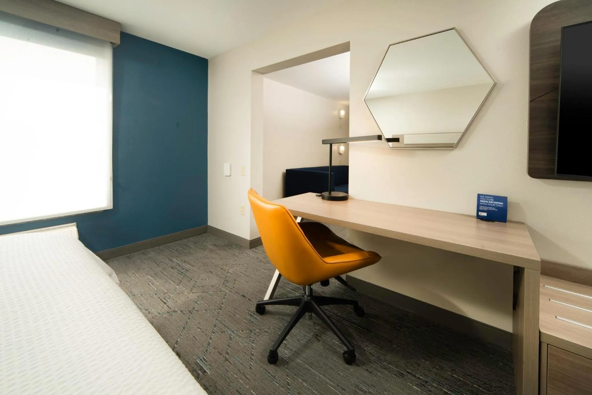 Photo of the whole room in Holiday Inn Express Hotel & Suites St. Charles by IHG