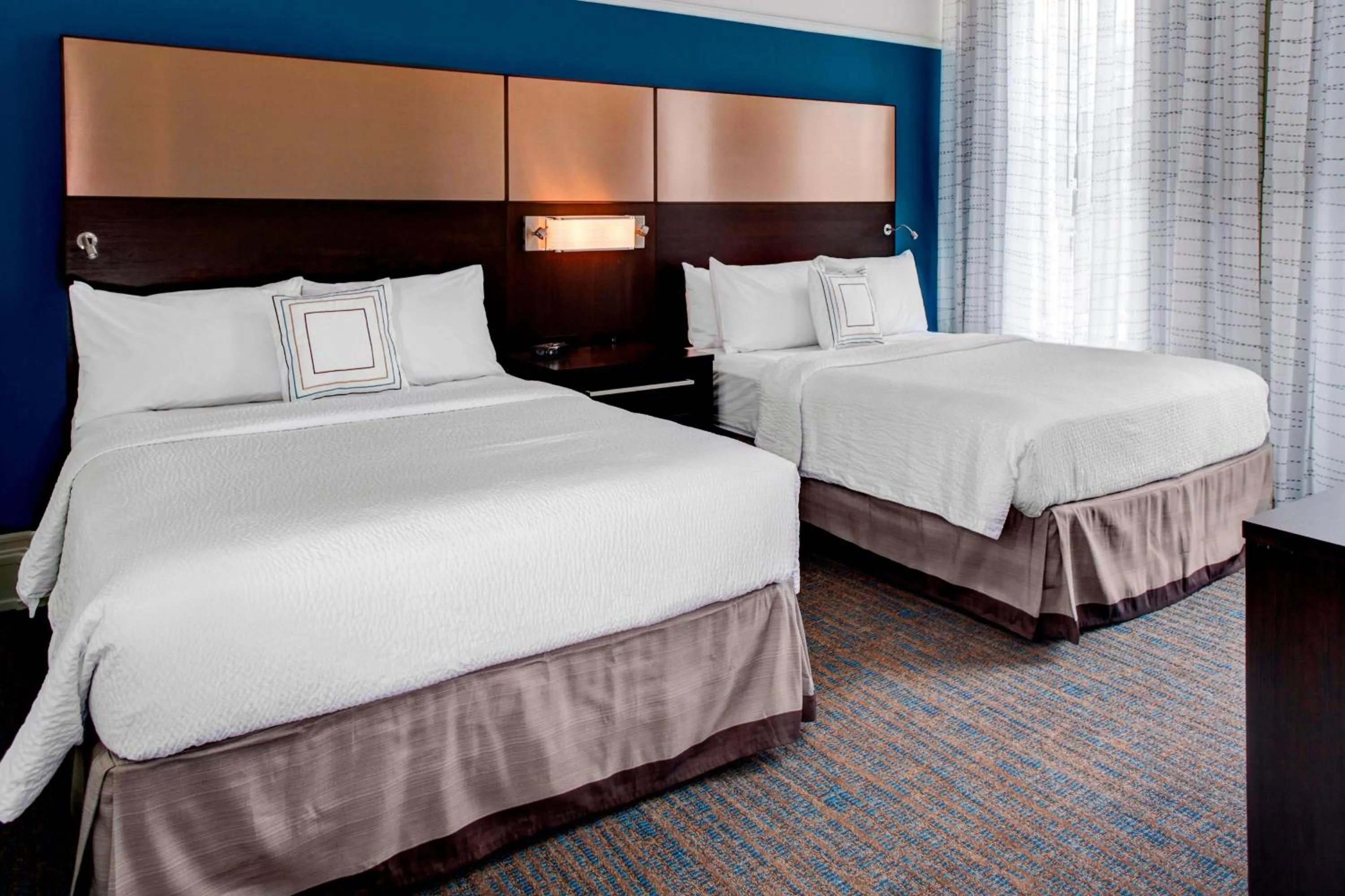 Bedroom, Bed in Residence Inn by Marriott Cleveland Downtown
