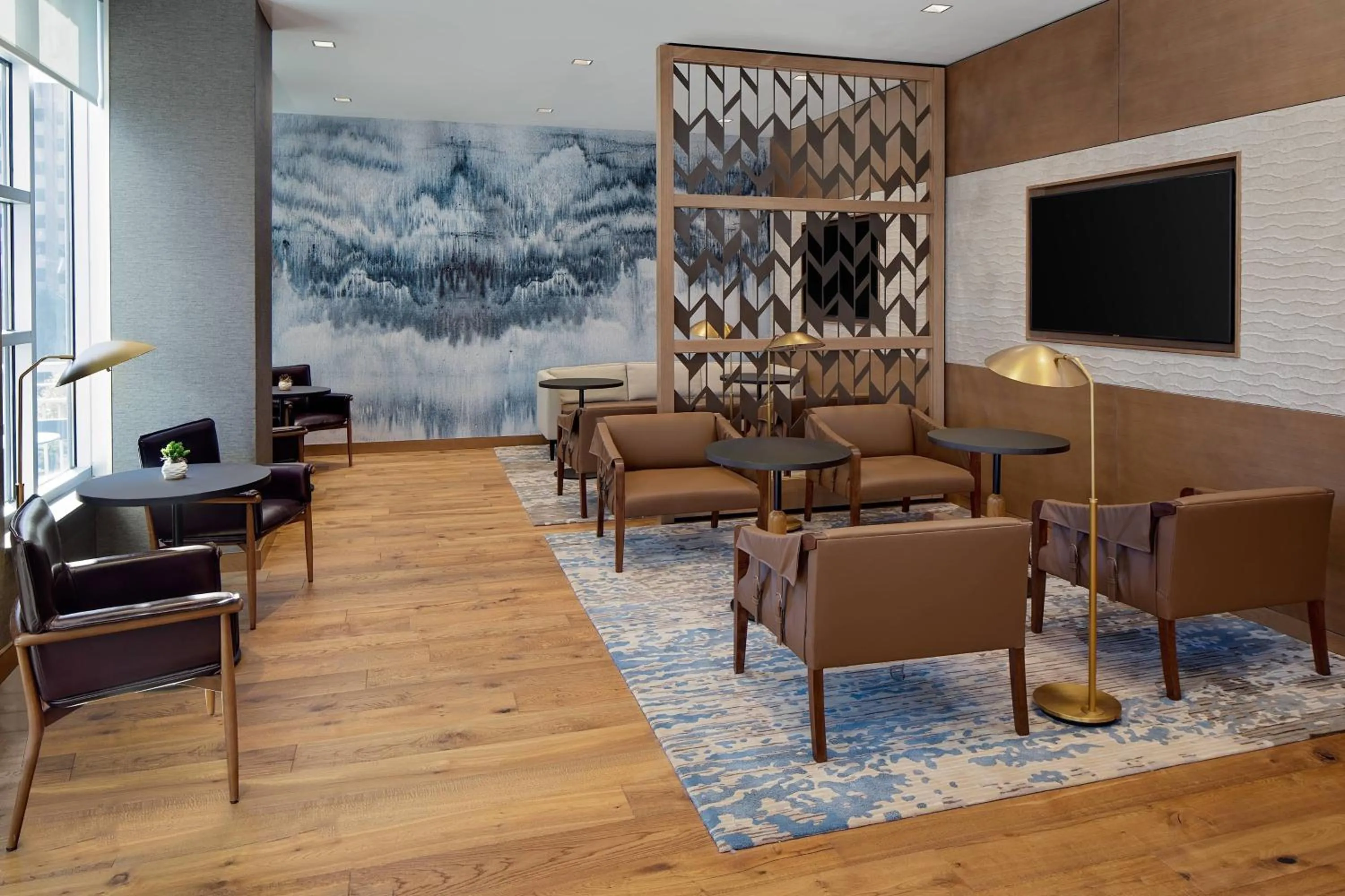 Lounge or bar in Cincinnati Marriott at RiverCenter