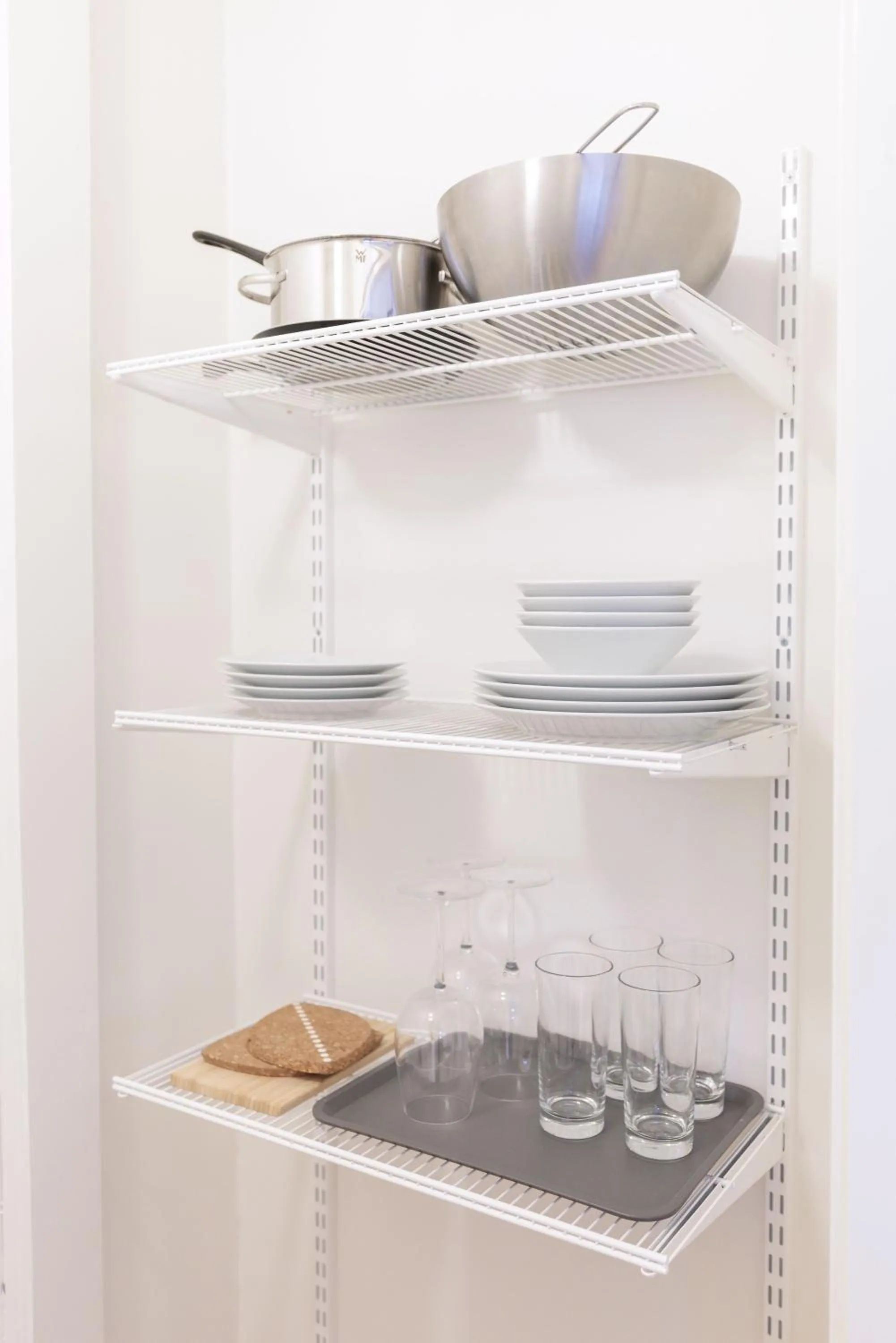 Kitchen or kitchenette in Easy Livin' Apartment Hotel