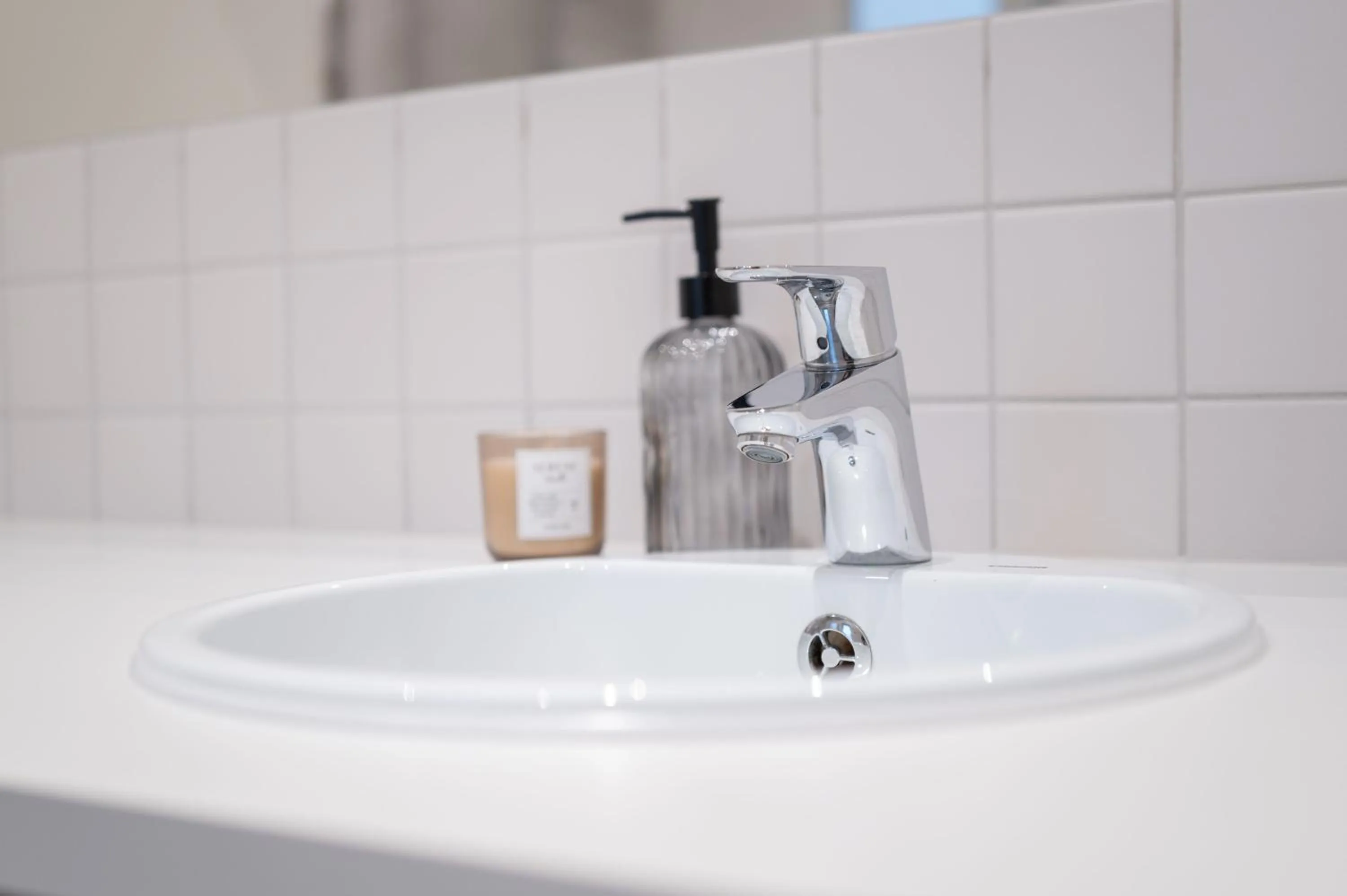 Bathroom in Easy Livin' Apartment Hotel