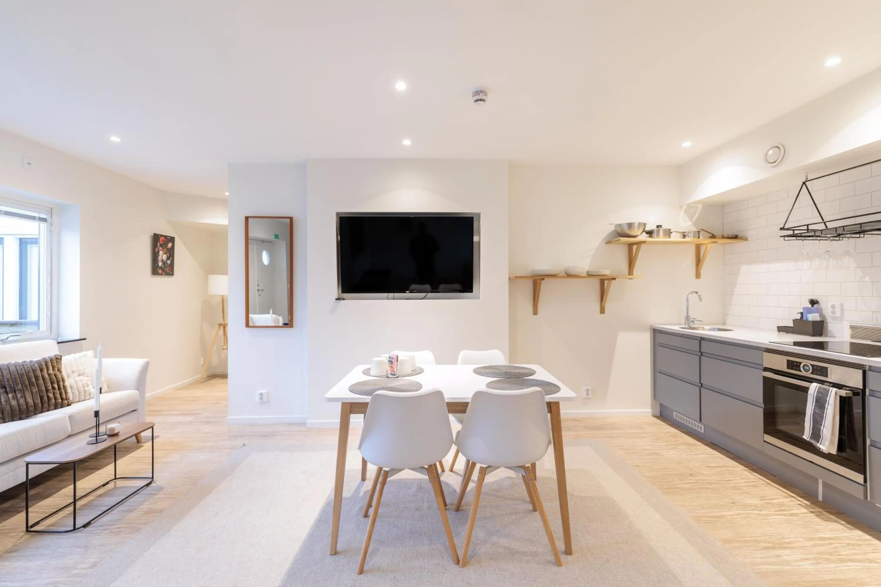 Photo of the whole room in Easy Livin' Apartment Hotel