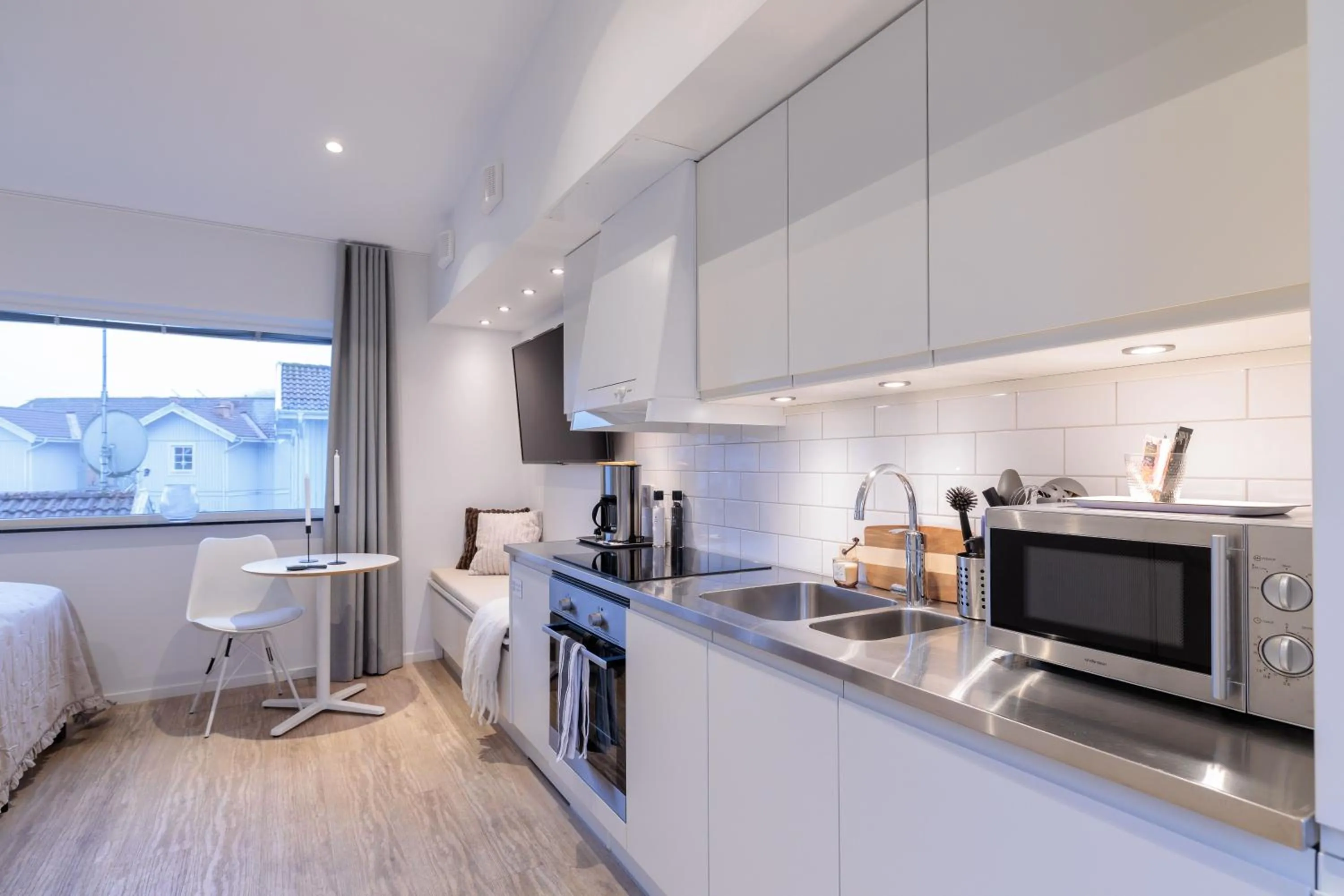 Photo of the whole room in Easy Livin' Apartment Hotel