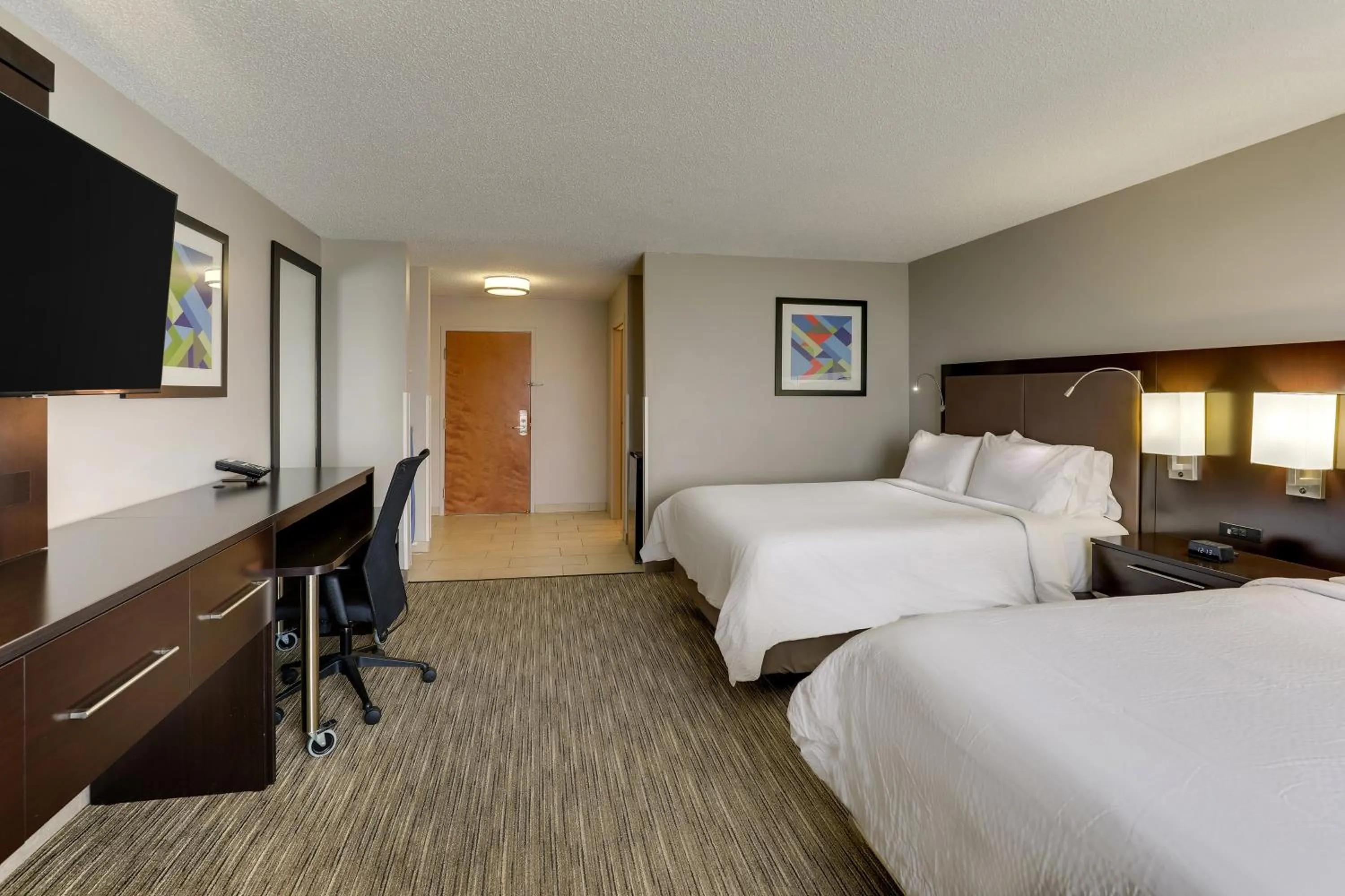 Photo of the whole room, Bed in Holiday Inn Express Hotel & Suites Bryan-Montpelier by IHG