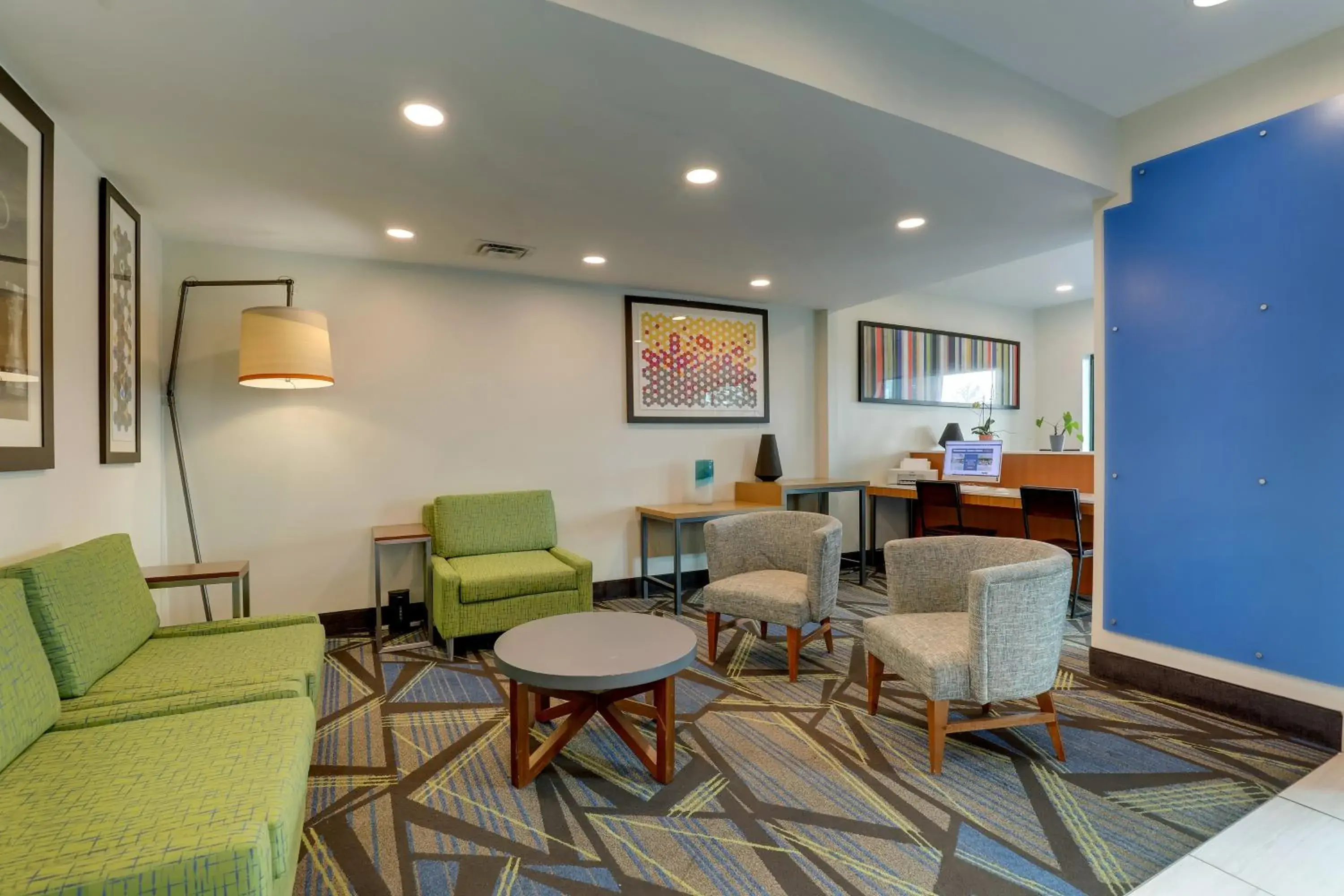Lobby or reception in Holiday Inn Express Hotel & Suites Bryan-Montpelier by IHG Lobby or reception in Holiday Inn Express Hotel & Suites Bryan-Montpelier by IHG