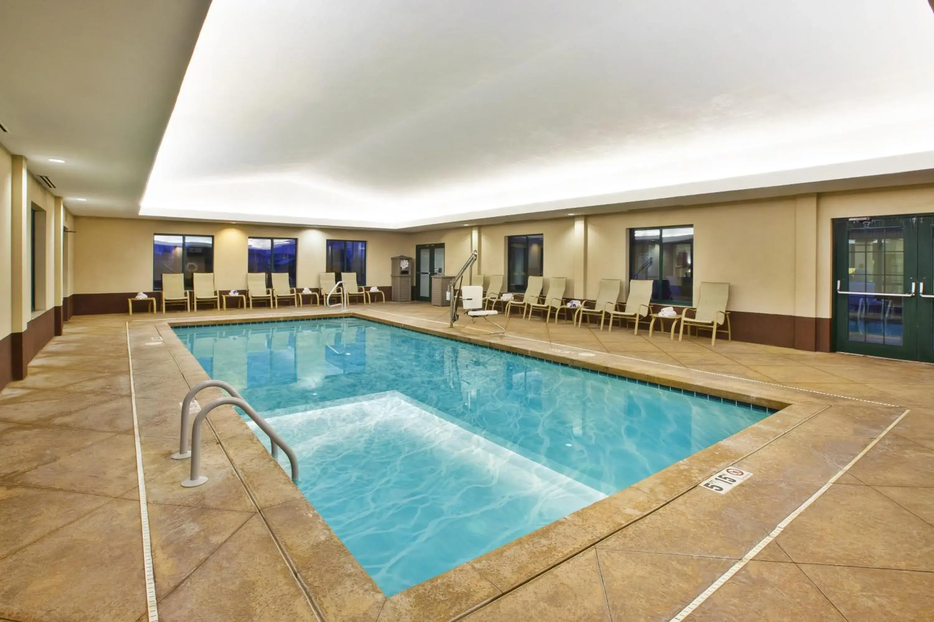 Swimming pool in Holiday Inn Express Hotel & Suites Bryan-Montpelier by IHG Swimming pool in Holiday Inn Express Hotel & Suites Bryan-Montpelier by IHG