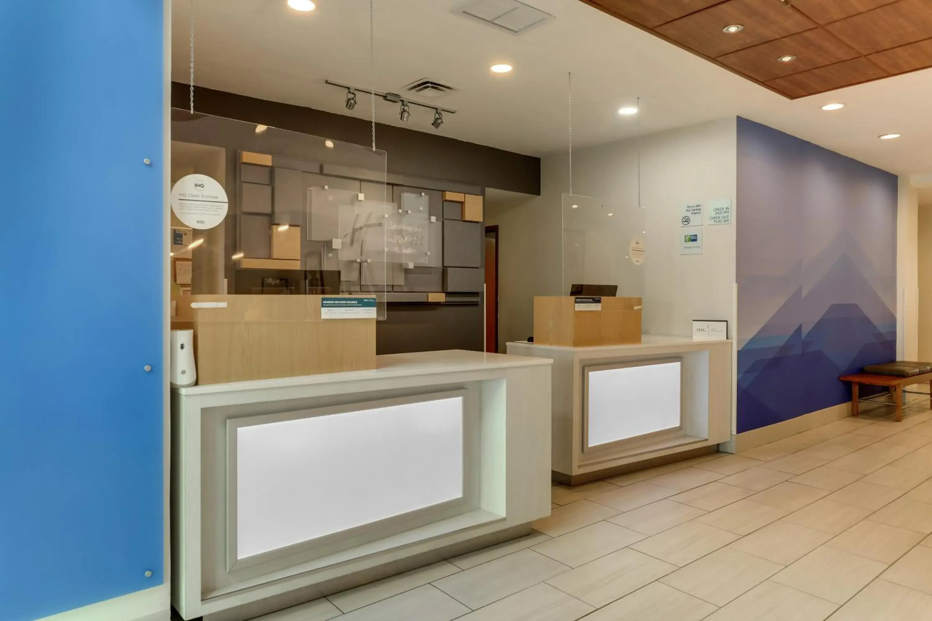 Lobby or reception in Holiday Inn Express Hotel & Suites Bryan-Montpelier by IHG Lobby or reception in Holiday Inn Express Hotel & Suites Bryan-Montpelier by IHG