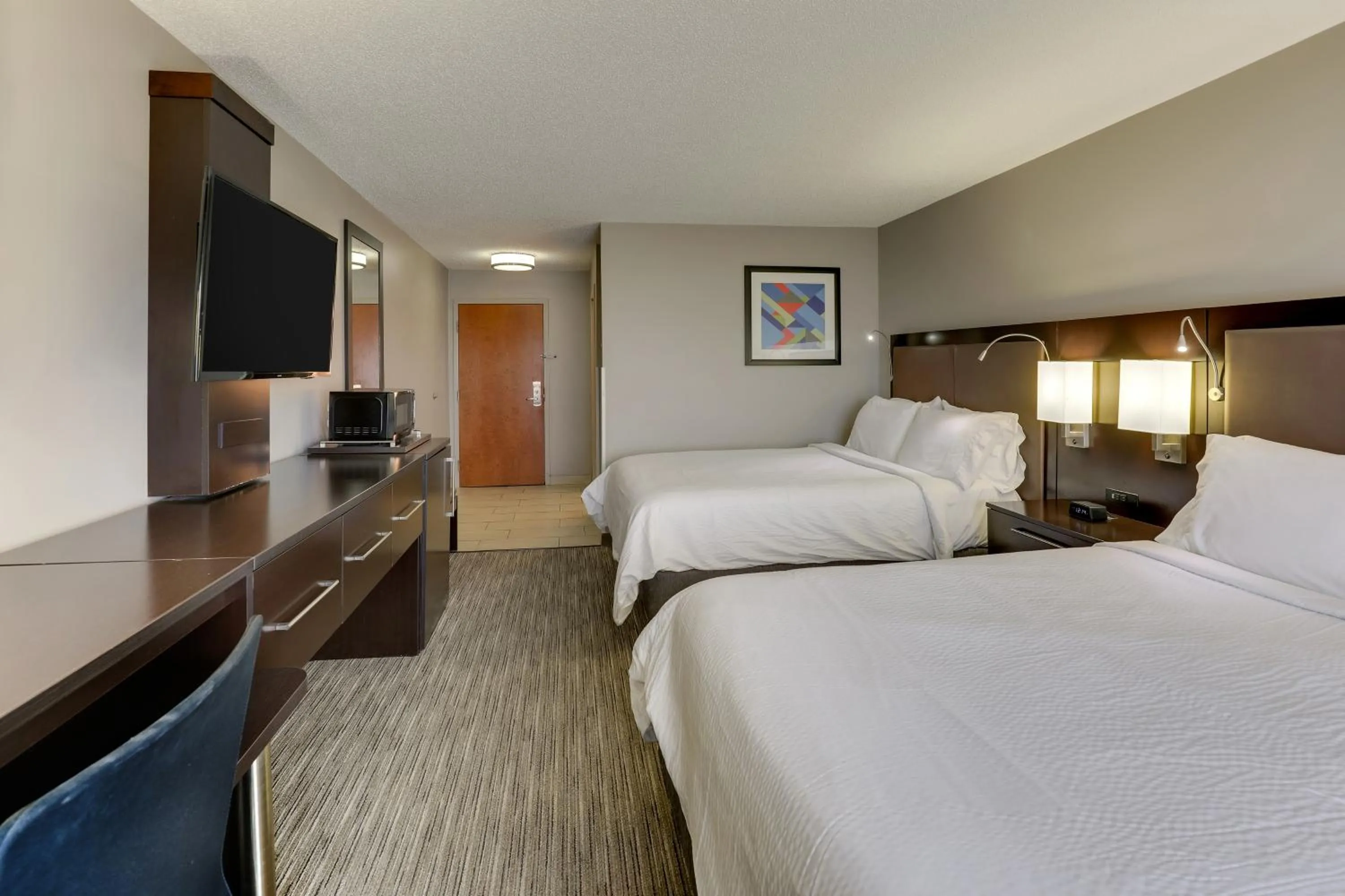 Bed in Holiday Inn Express Hotel & Suites Bryan-Montpelier by IHG