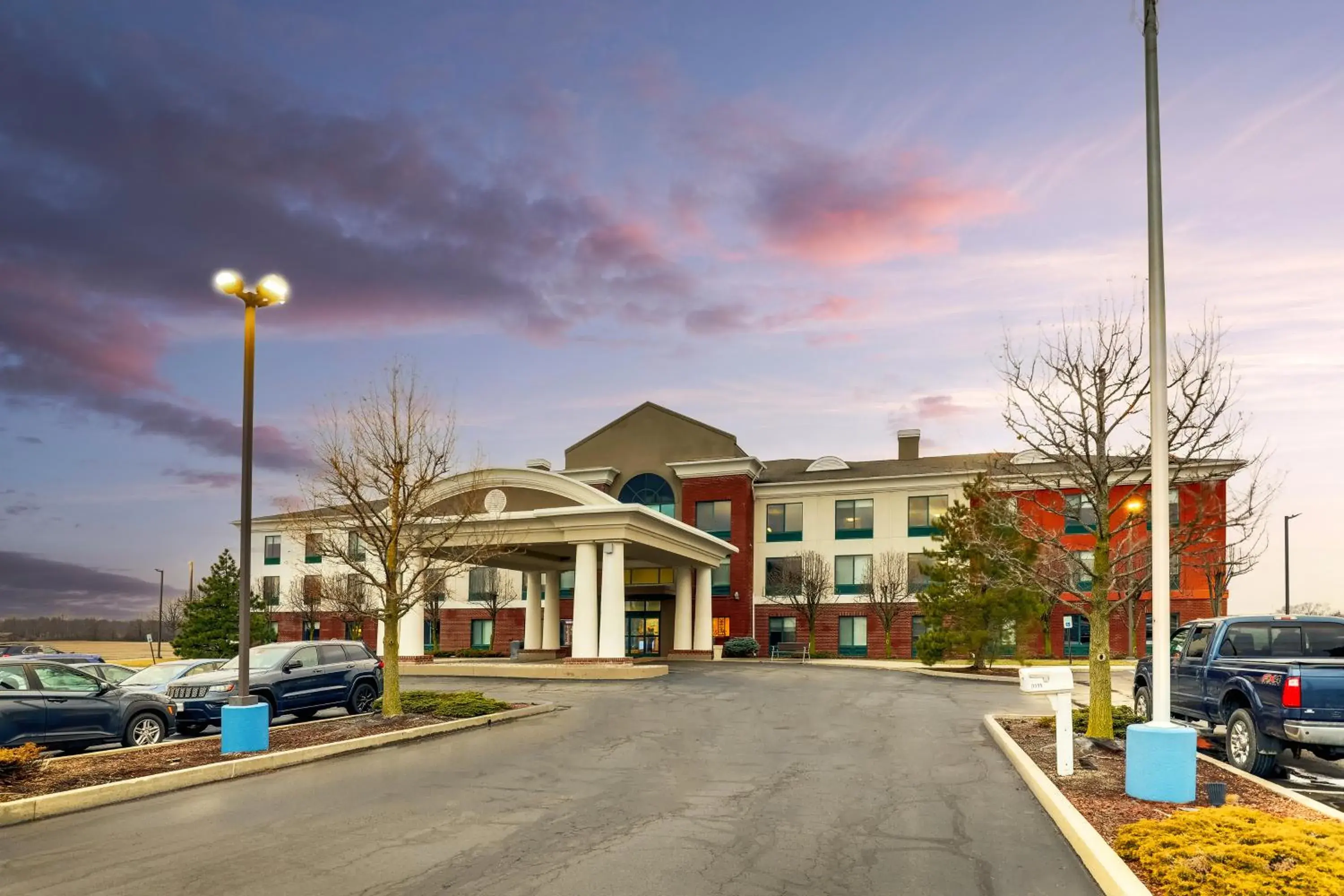 Property building in Holiday Inn Express Hotel & Suites Bryan-Montpelier by IHG Property building in Holiday Inn Express Hotel & Suites Bryan-Montpelier by IHG