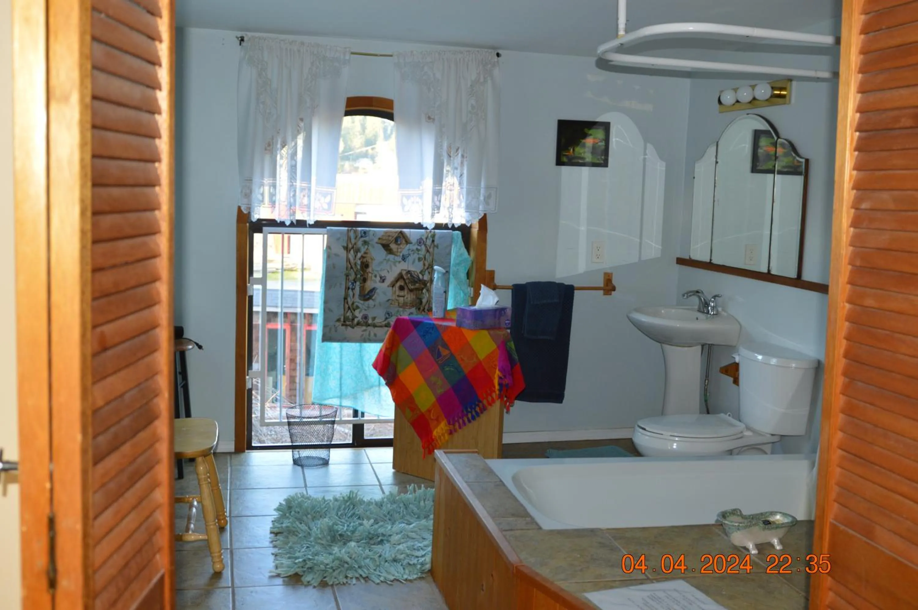 Bathroom in Estuary House Reflexology B&B