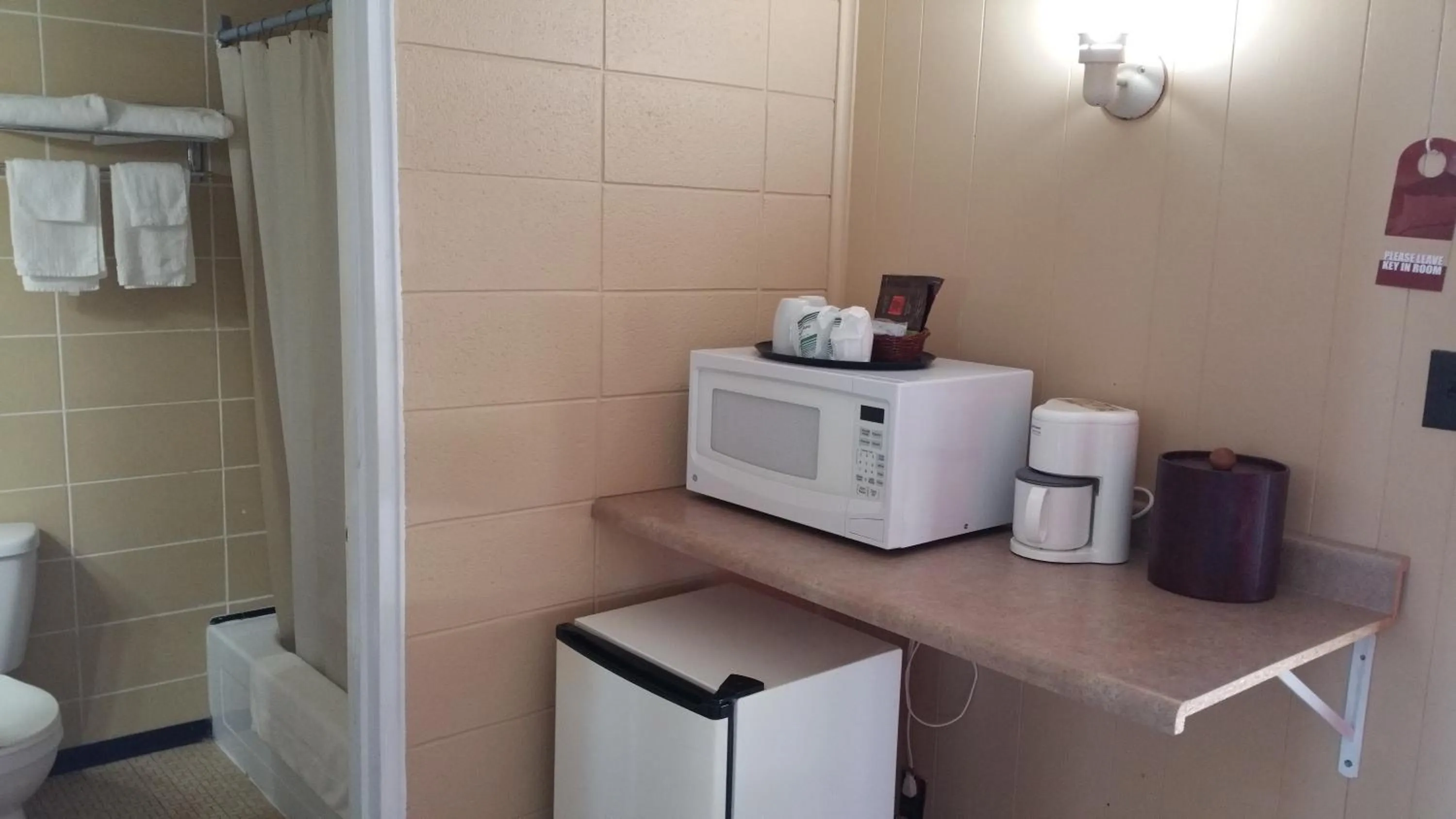 Bathroom in Riverview Motel