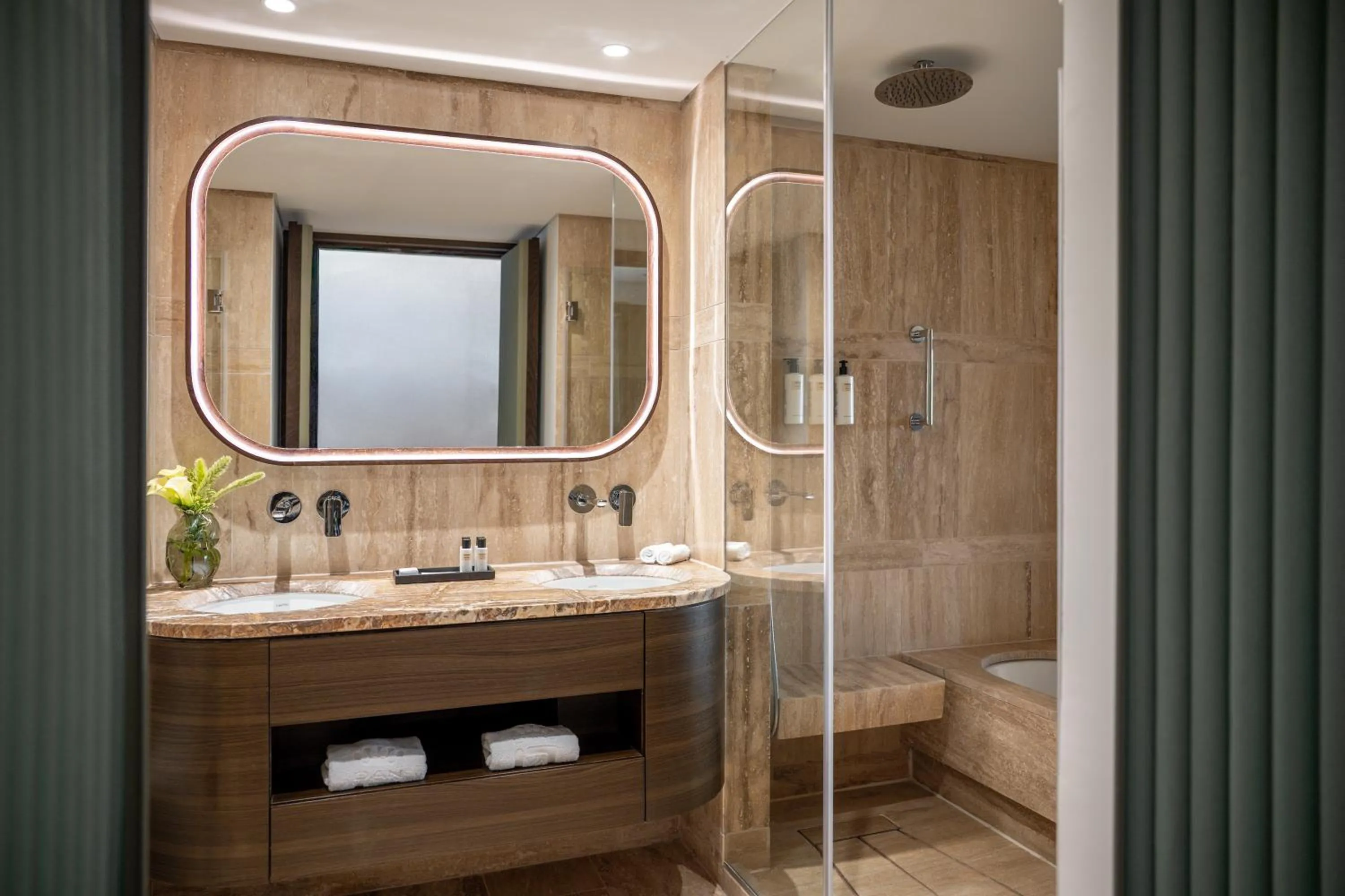 Dan Accadia Herzliya Hotel