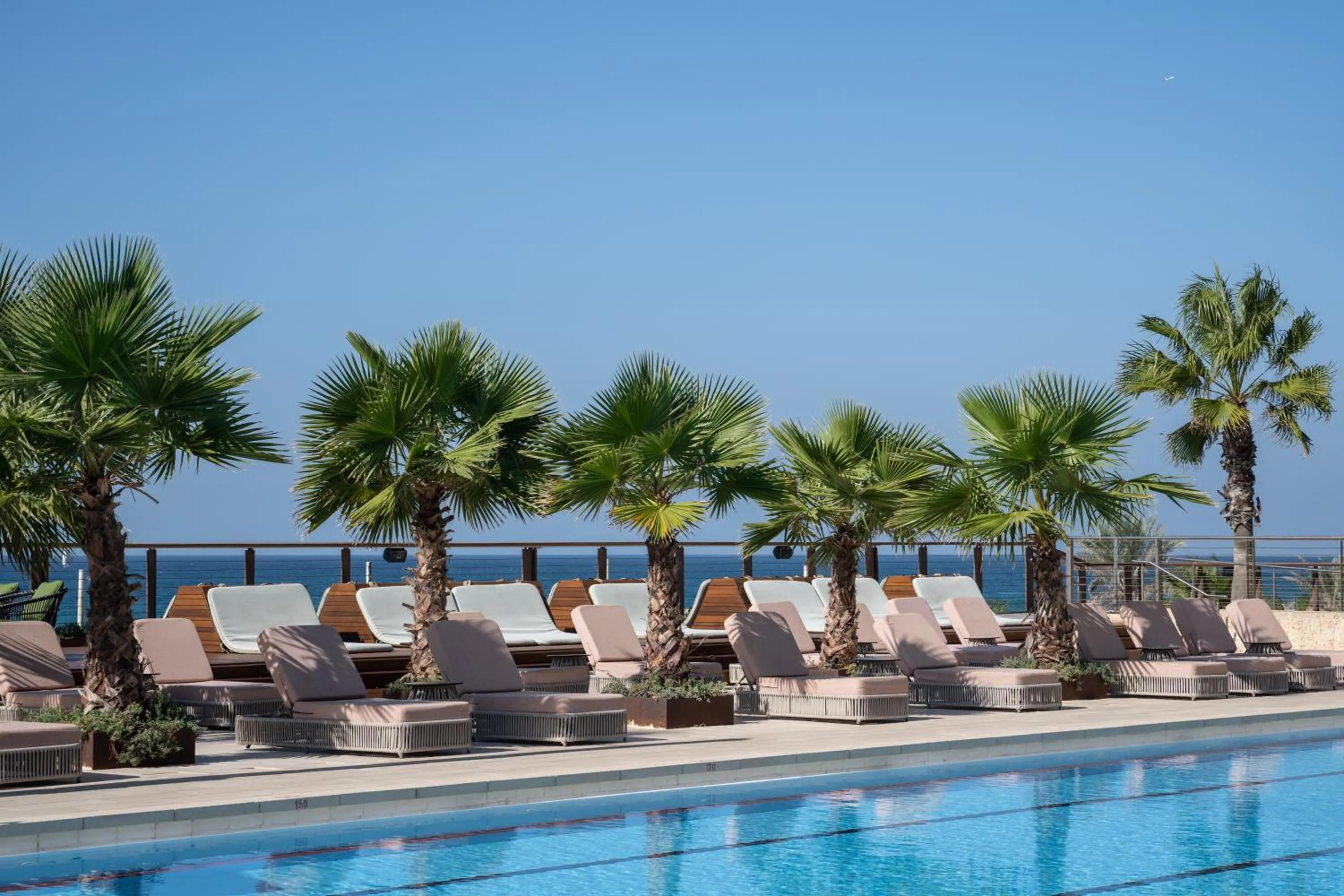 Swimming pool in Dan Accadia Herzliya Hotel