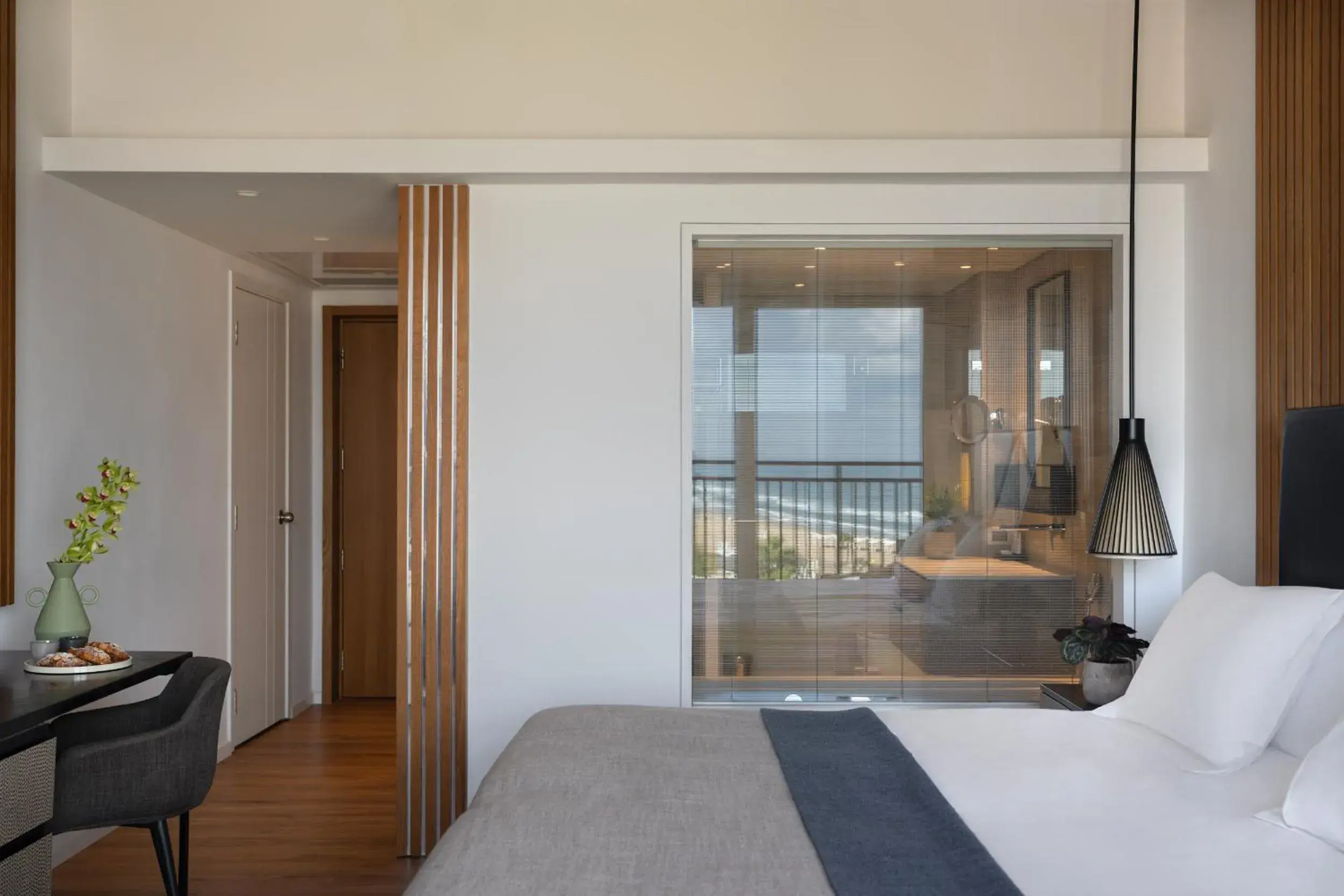 Deluxe Triple Room with Sea View in Dan Accadia Herzliya Hotel Deluxe Triple Room with Sea View in Dan Accadia Herzliya Hotel