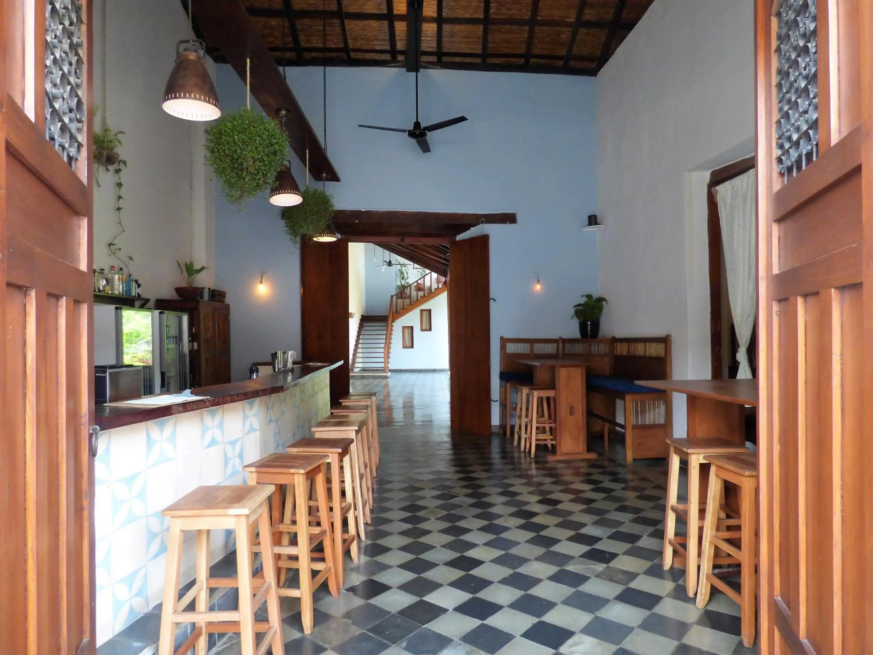 Lounge or bar in Hotel con Corazón Granada