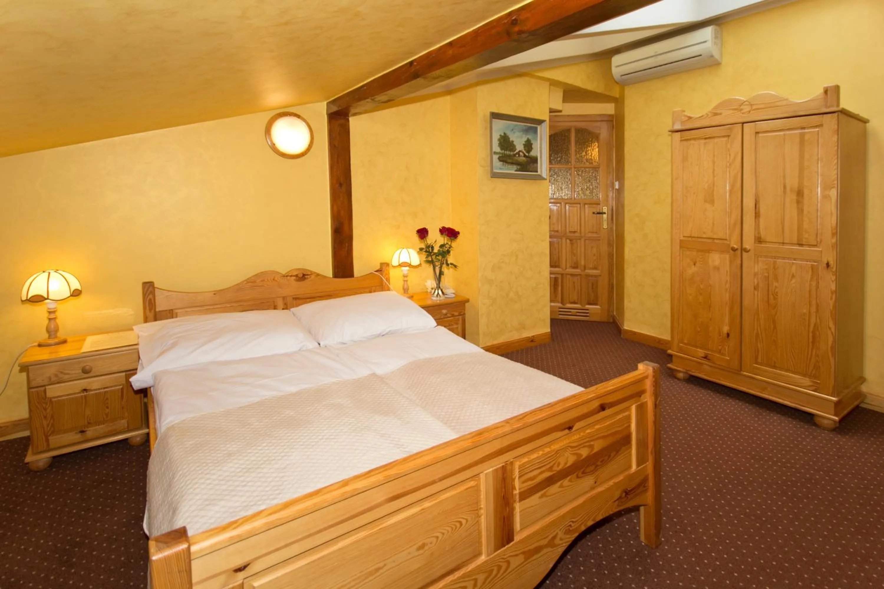 Photo of the whole room, Bed in Hotel Retman