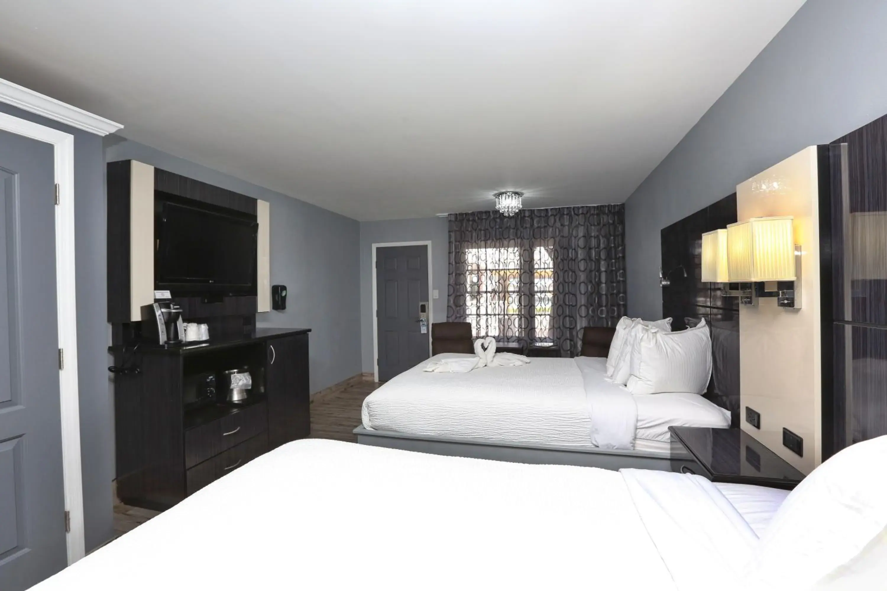 Photo of the whole room, Bed in Historic Waterfront Marion Motor Lodge in downtown St Augustine Photo of the whole room, Bed in Historic Waterfront Marion Motor Lodge in downtown St Augustine