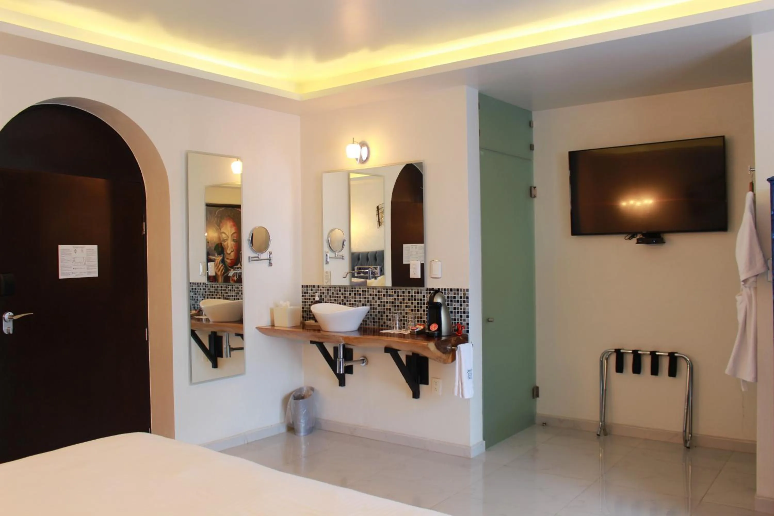 Bathroom, Bed in TRES79 Hotel Boutique Orizaba