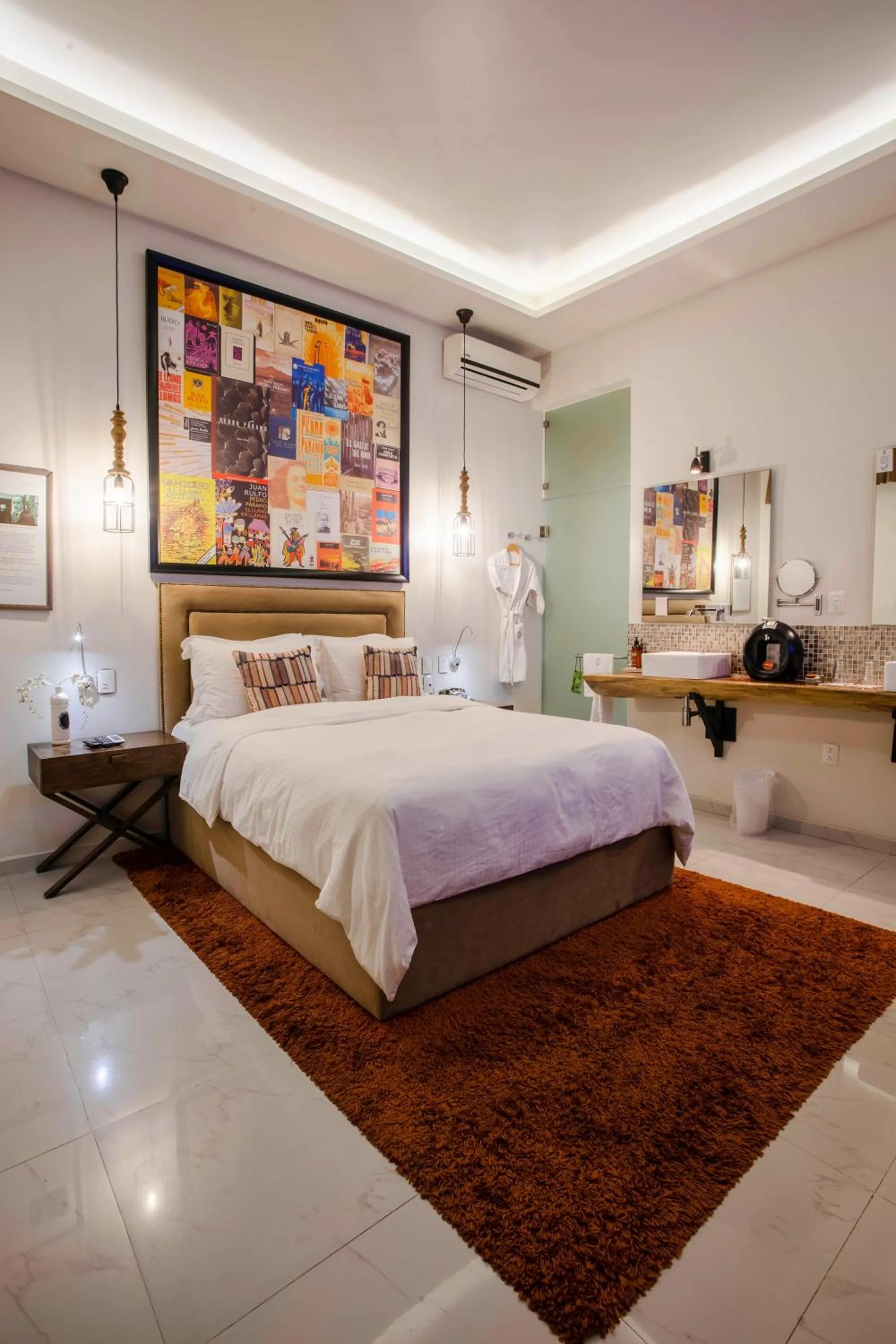 Photo of the whole room, Bed in TRES79 Hotel Boutique Orizaba