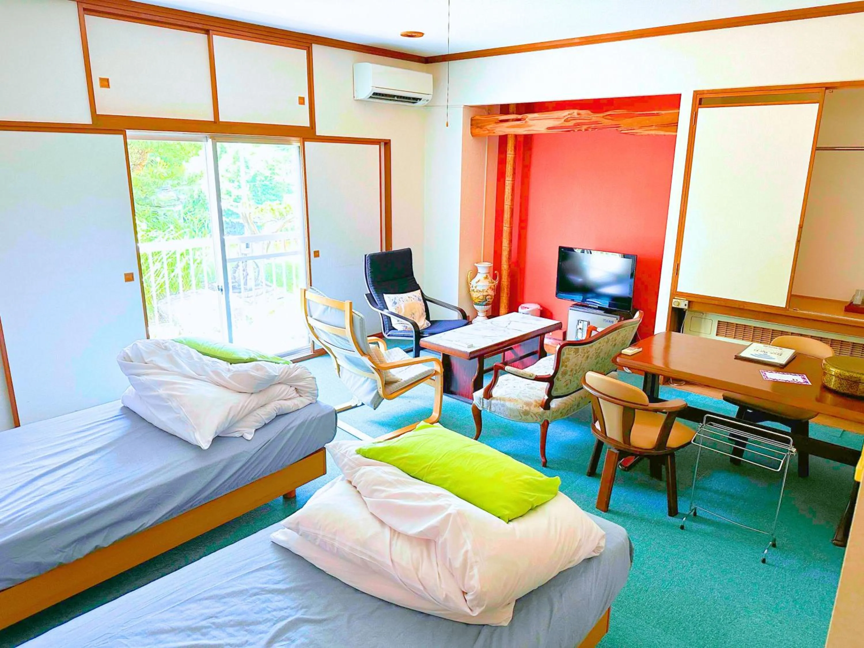 Bedroom, Bed in Takasago Onsen