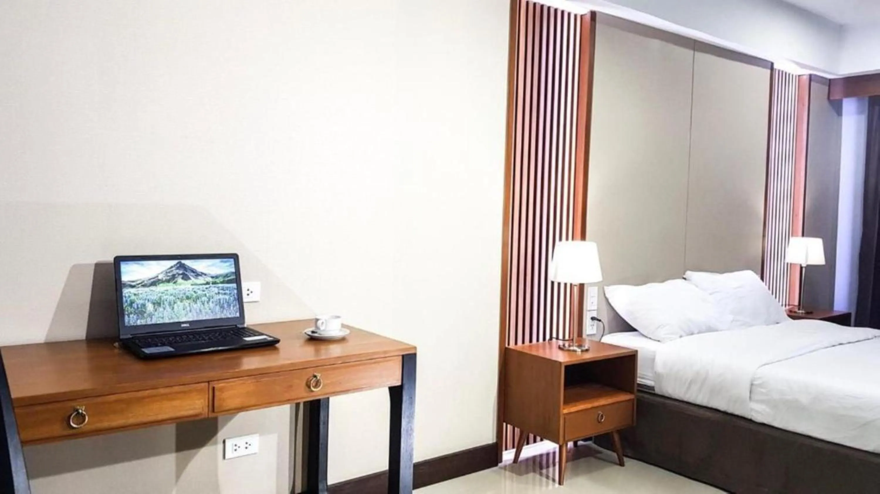 Bedroom, Bed in Room58