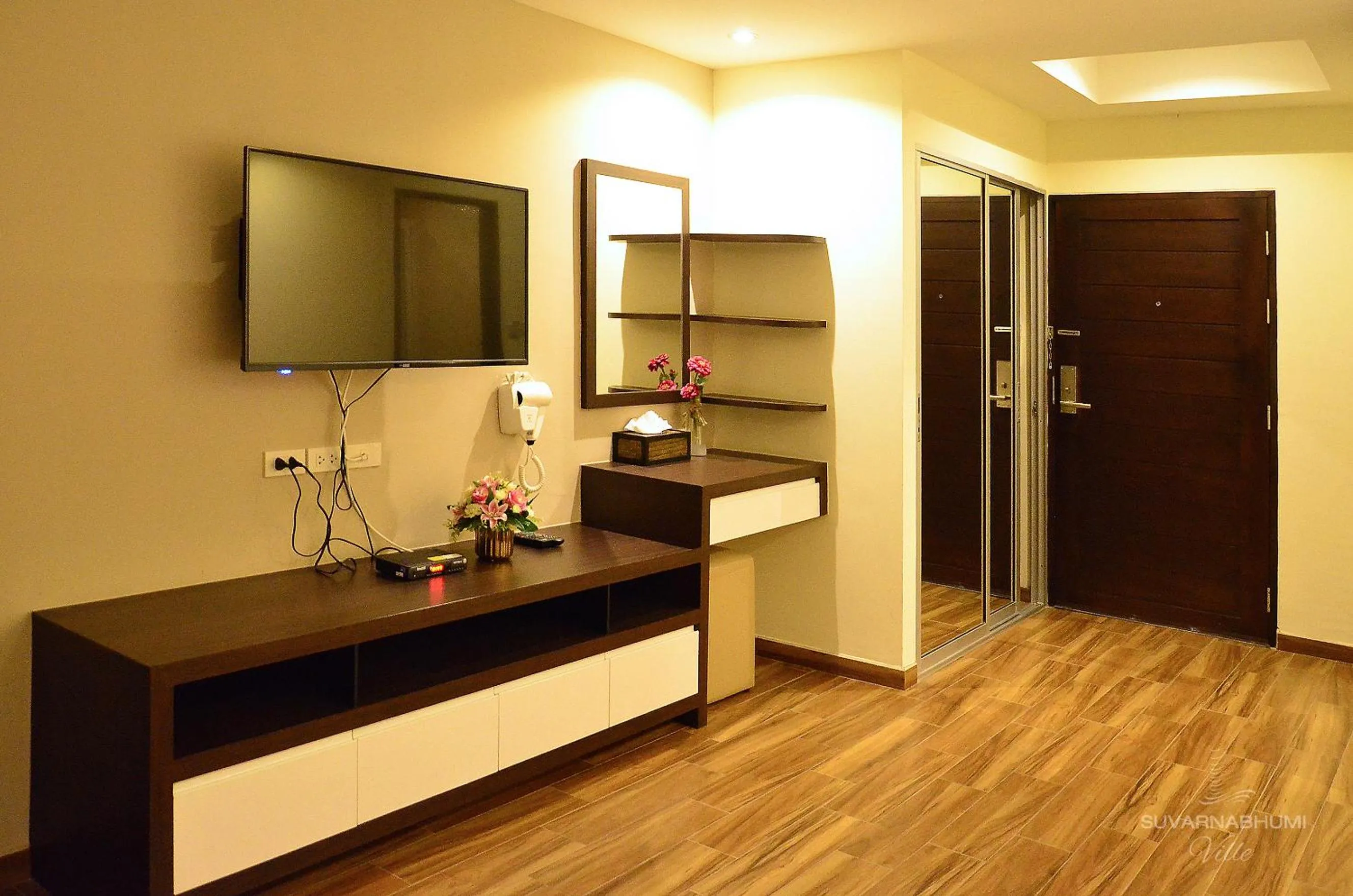 Bedroom in Suvarnabhumi Ville Airport Hotel