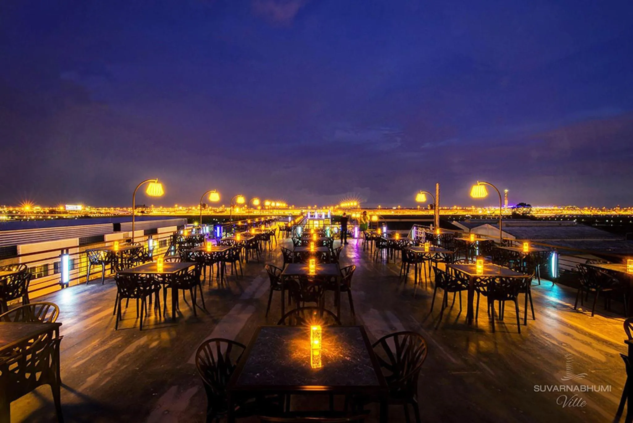 Restaurant/places to eat in Suvarnabhumi Ville Airport Hotel