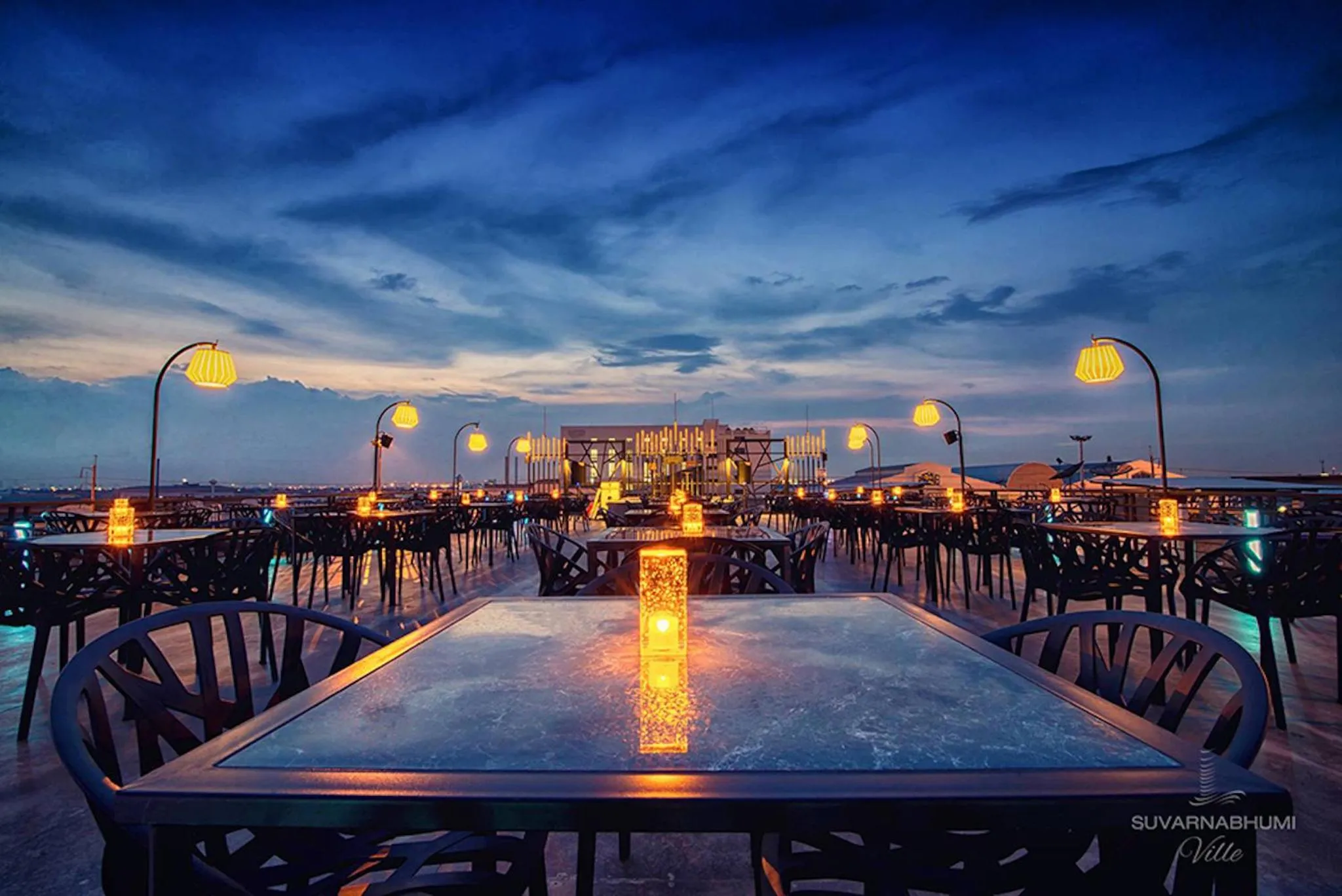 Restaurant/places to eat in Suvarnabhumi Ville Airport Hotel