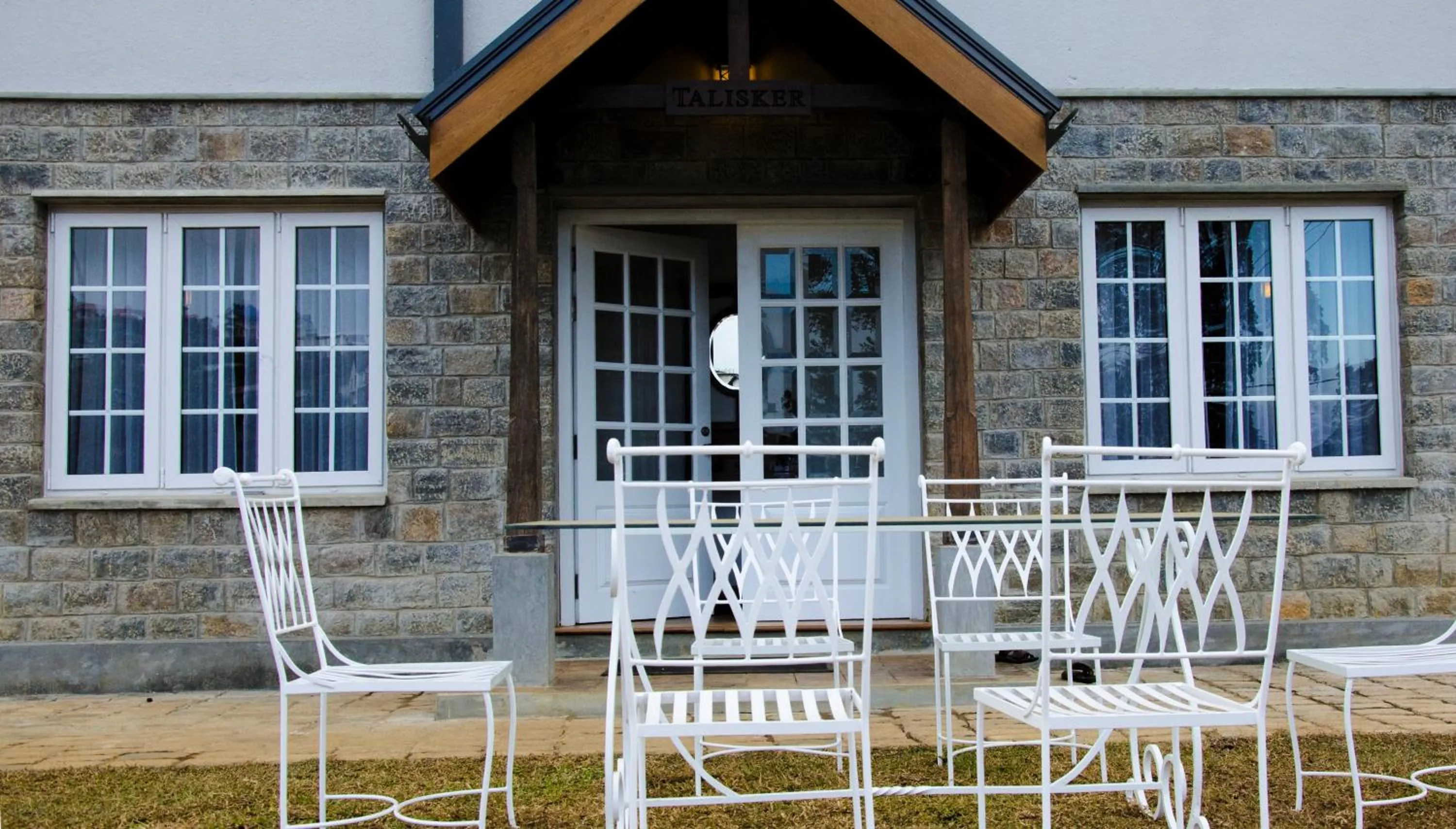 Facade/entrance in The Planter's Legacy By Fairway