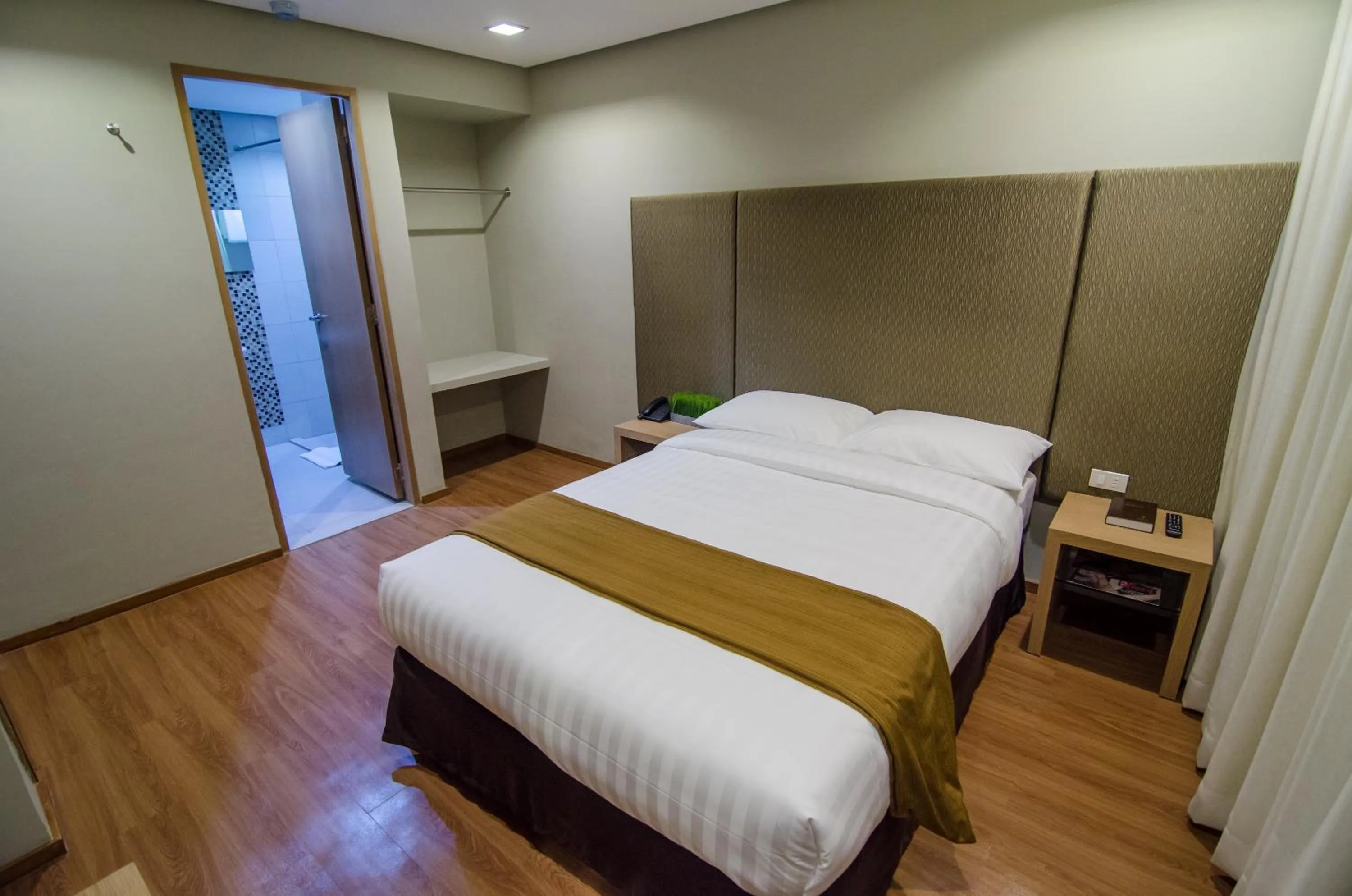 Bedroom, Bed in Madison Hotel PHL