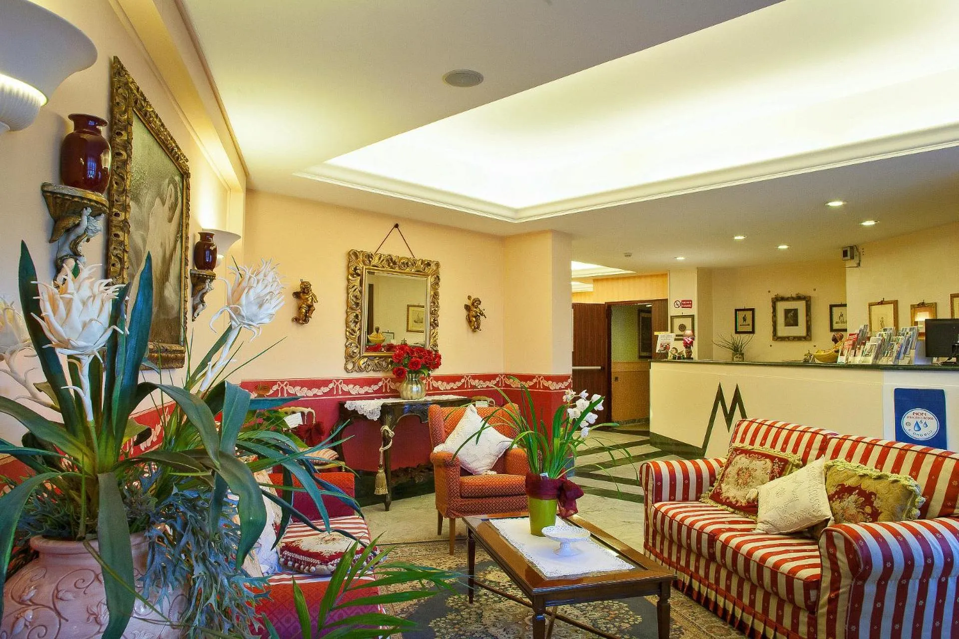 Lobby or reception in Miralago