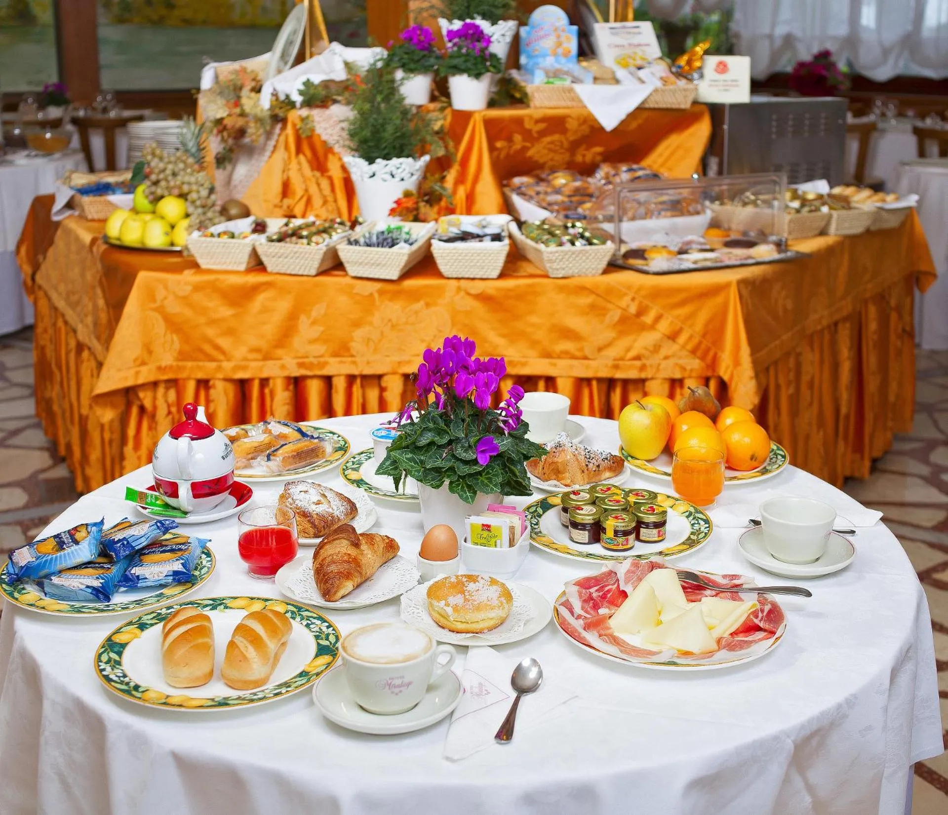 Restaurant/places to eat in Miralago