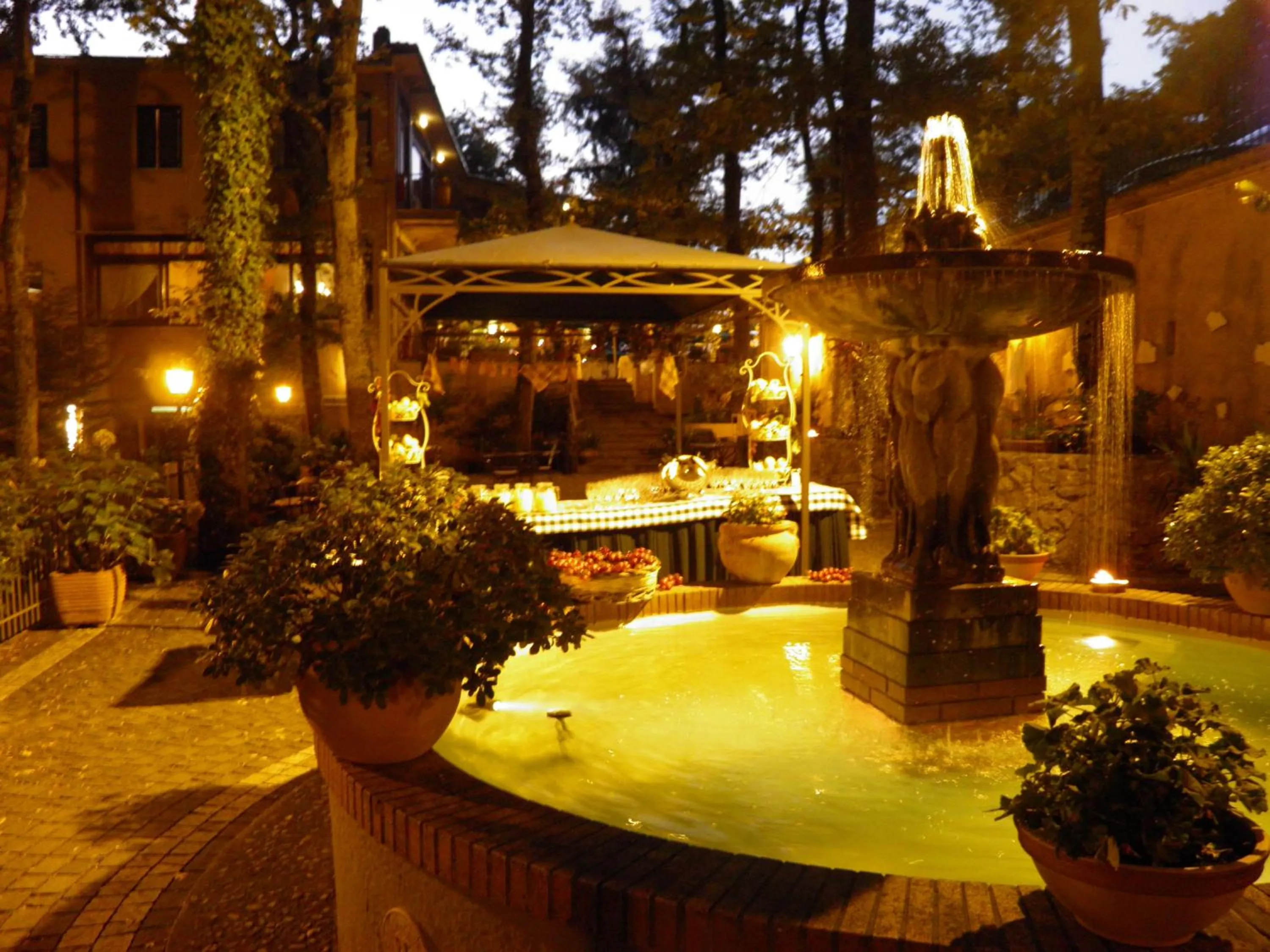 Facade/entrance in Miralago