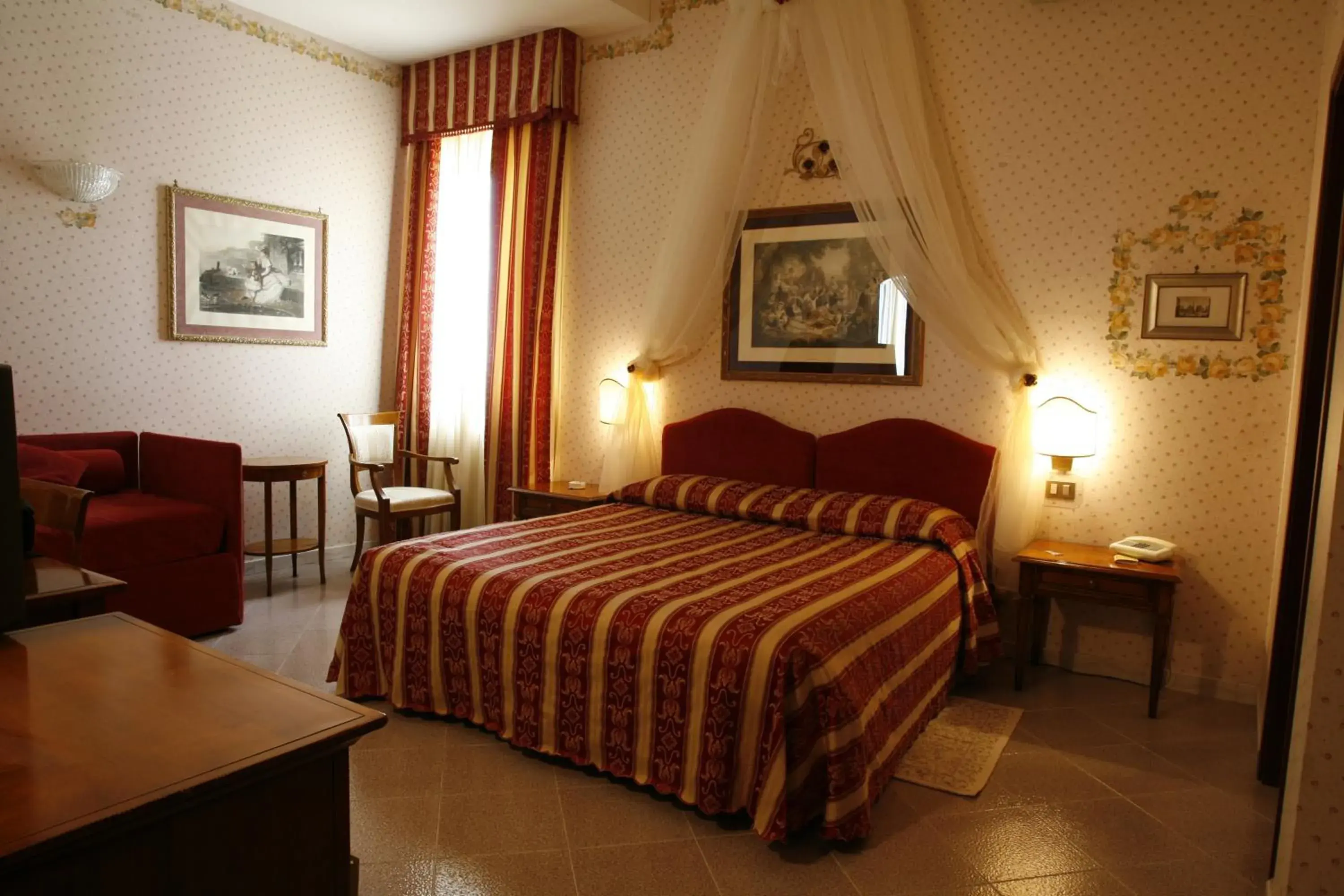 Toilet, Bed in Miralago Toilet, Bed in Miralago